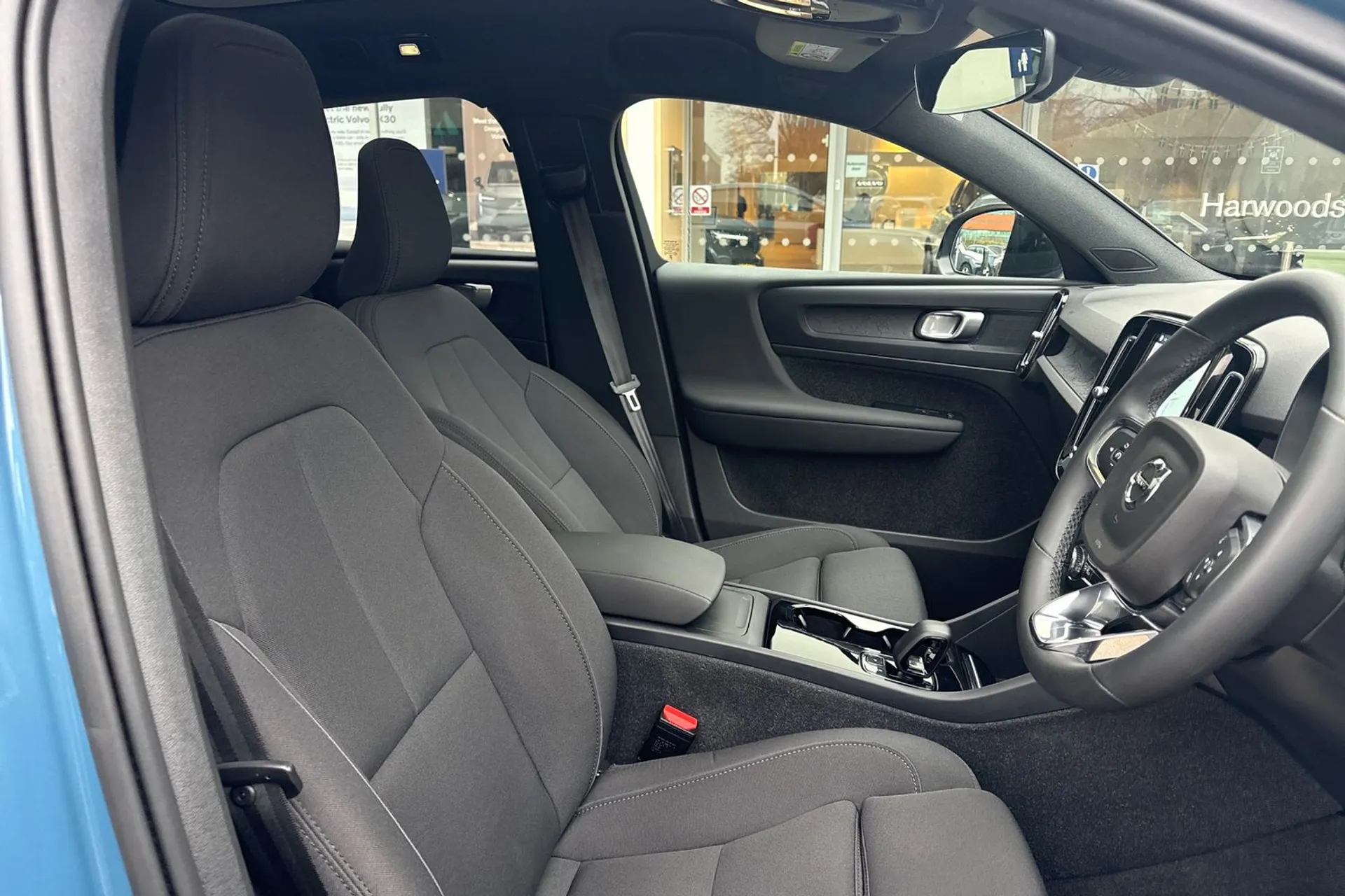 Volvo C40 thumbnail image number 26