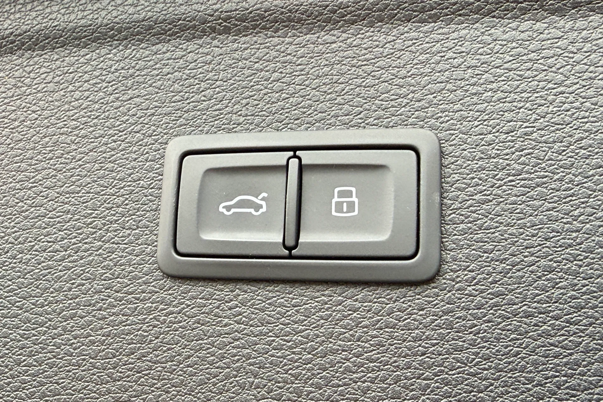 Audi Q5 thumbnail image number 37