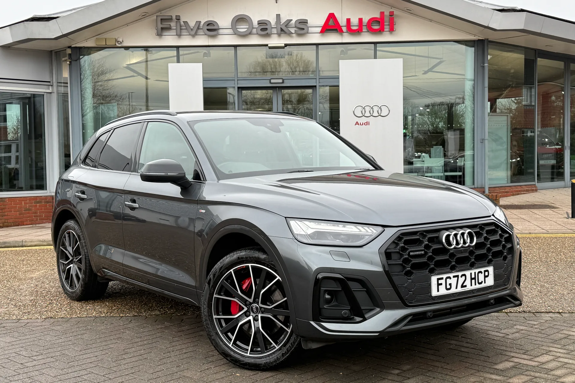 Audi Q5 focused image