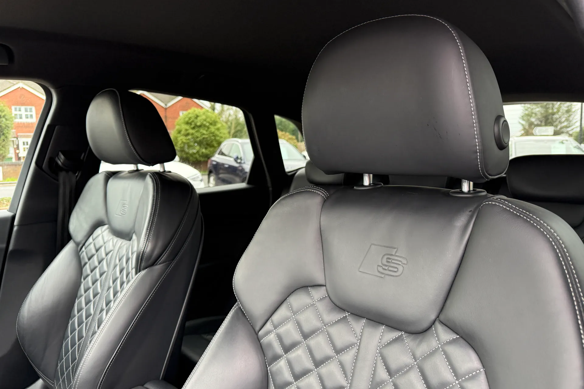 Audi Q5 thumbnail image number 30