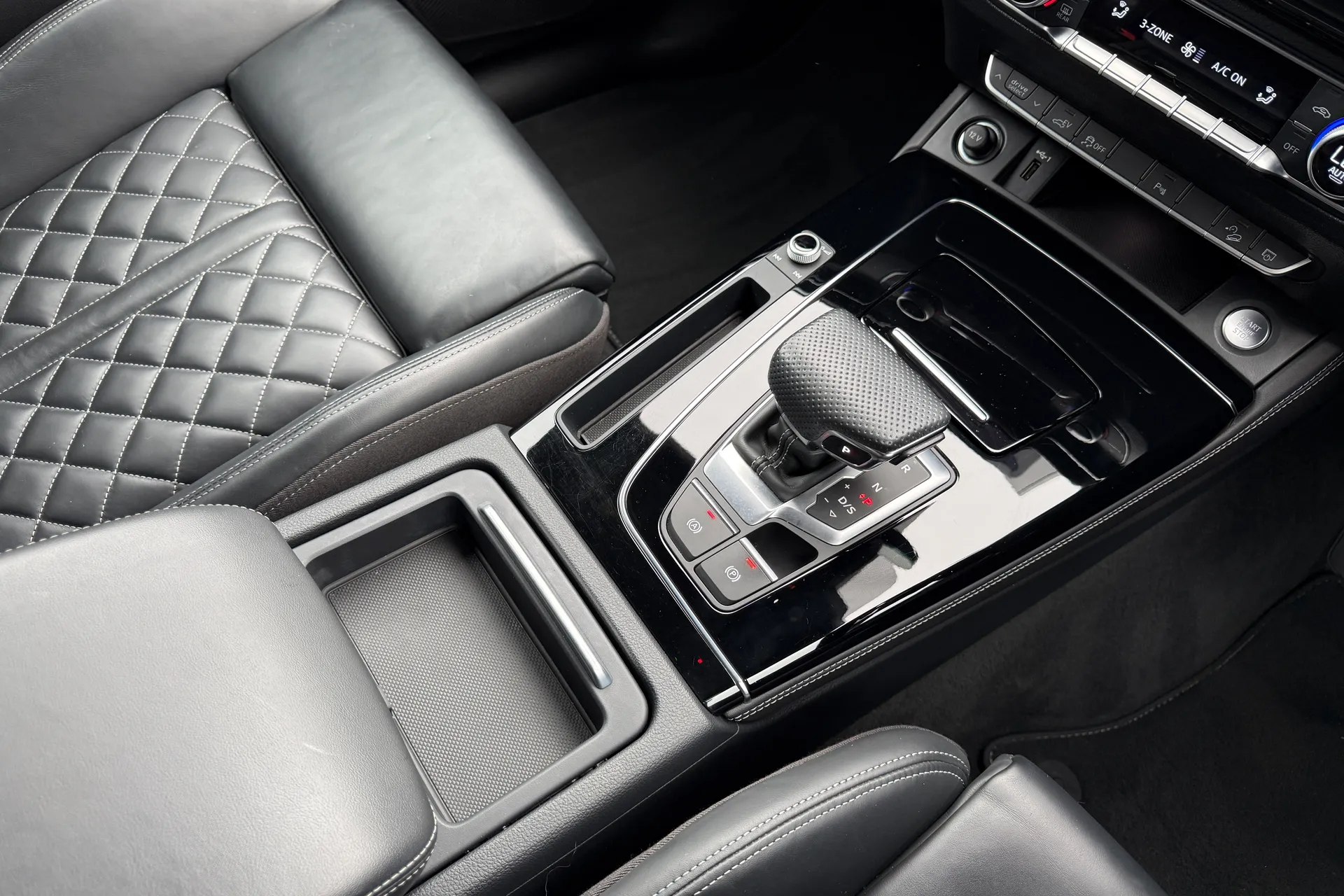 Audi Q5 thumbnail image number 40