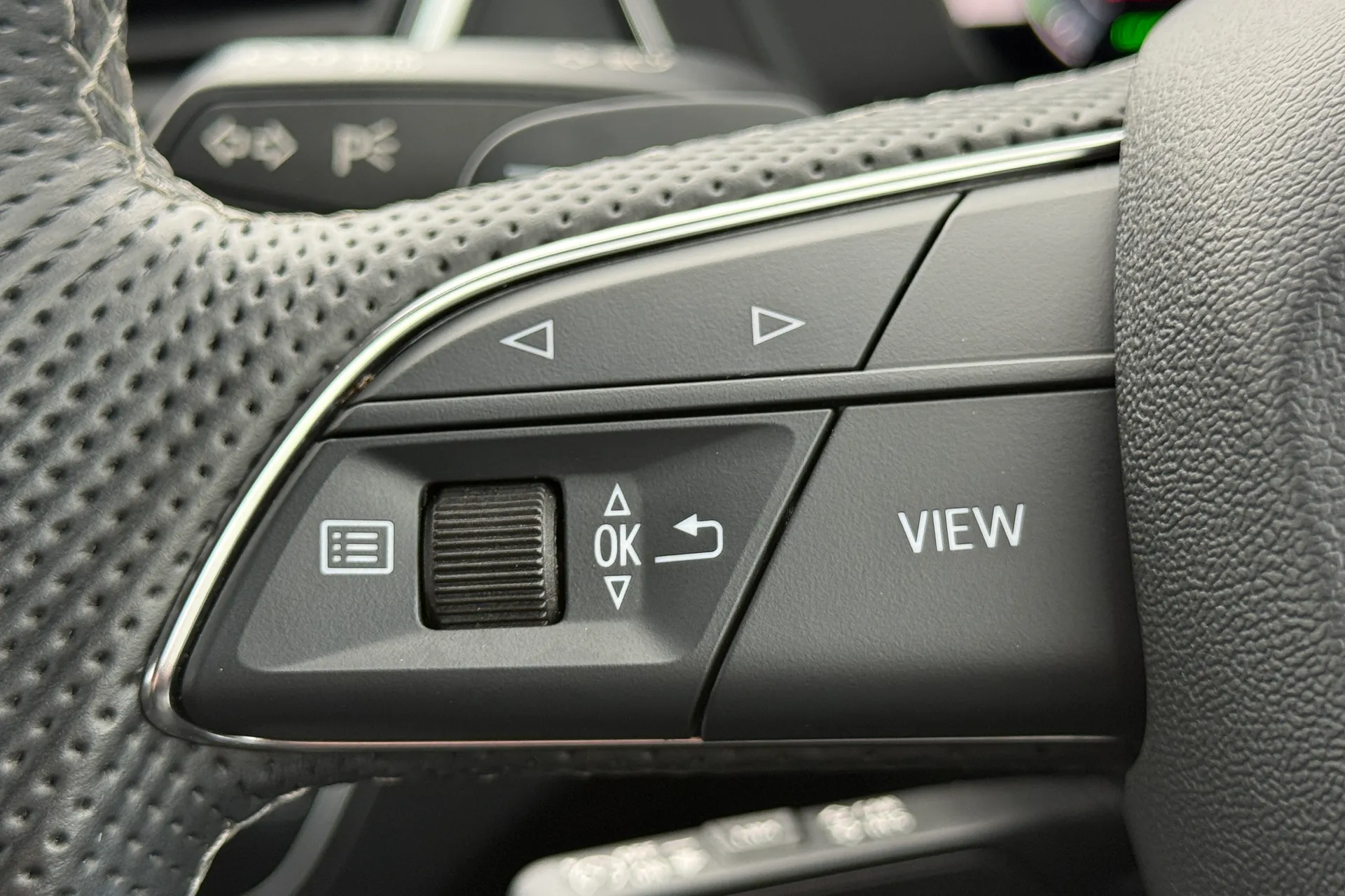 Audi Q5 thumbnail image number 20