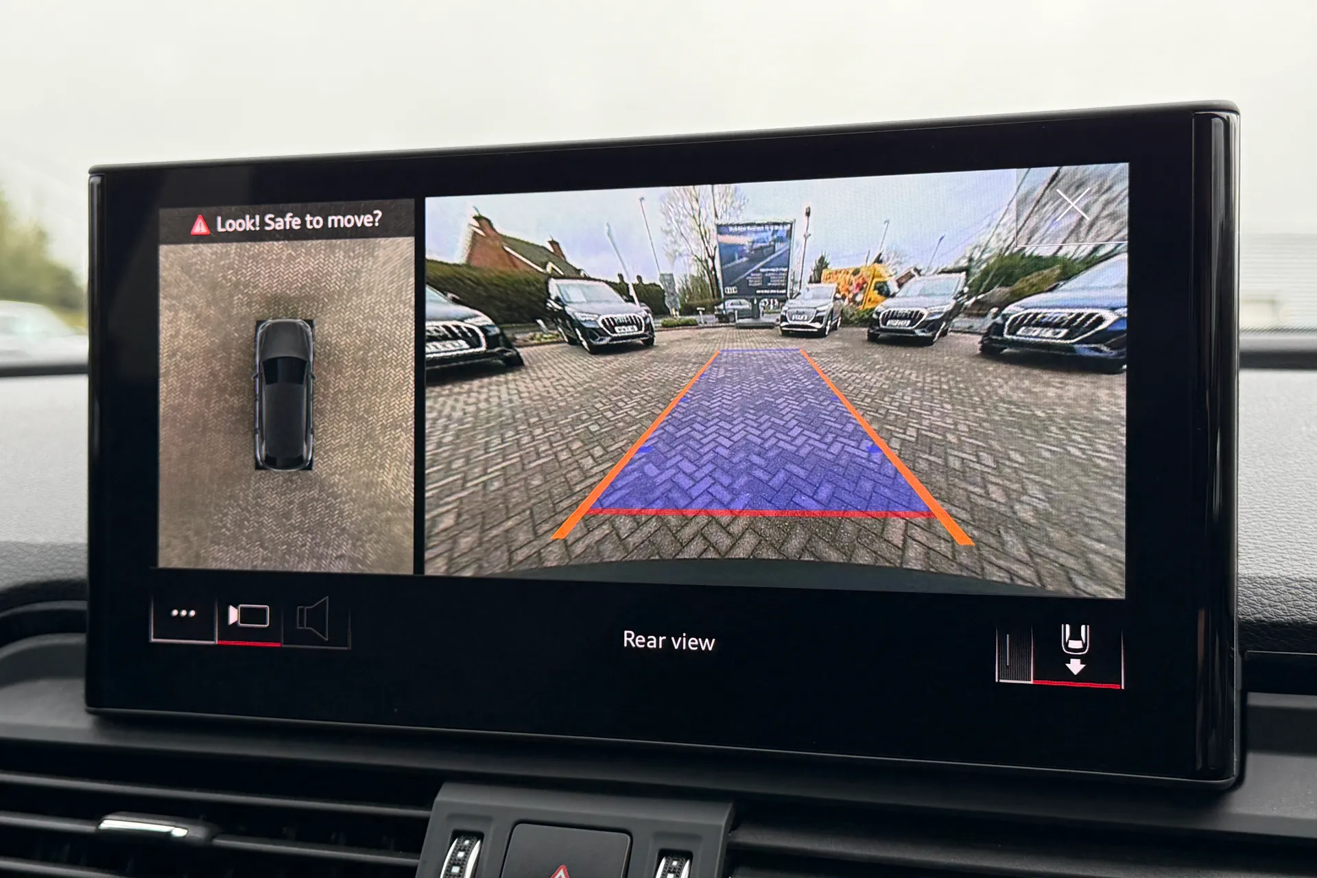 Audi Q5 thumbnail image number 4