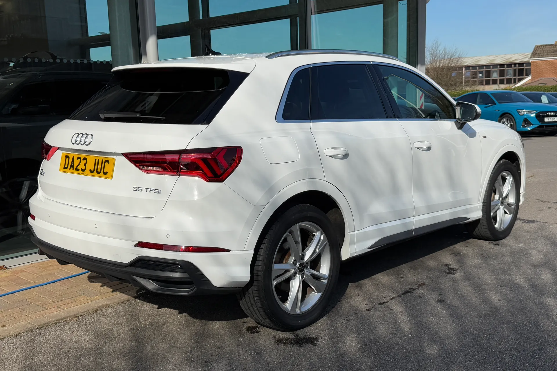 Audi Q3 thumbnail image number 54