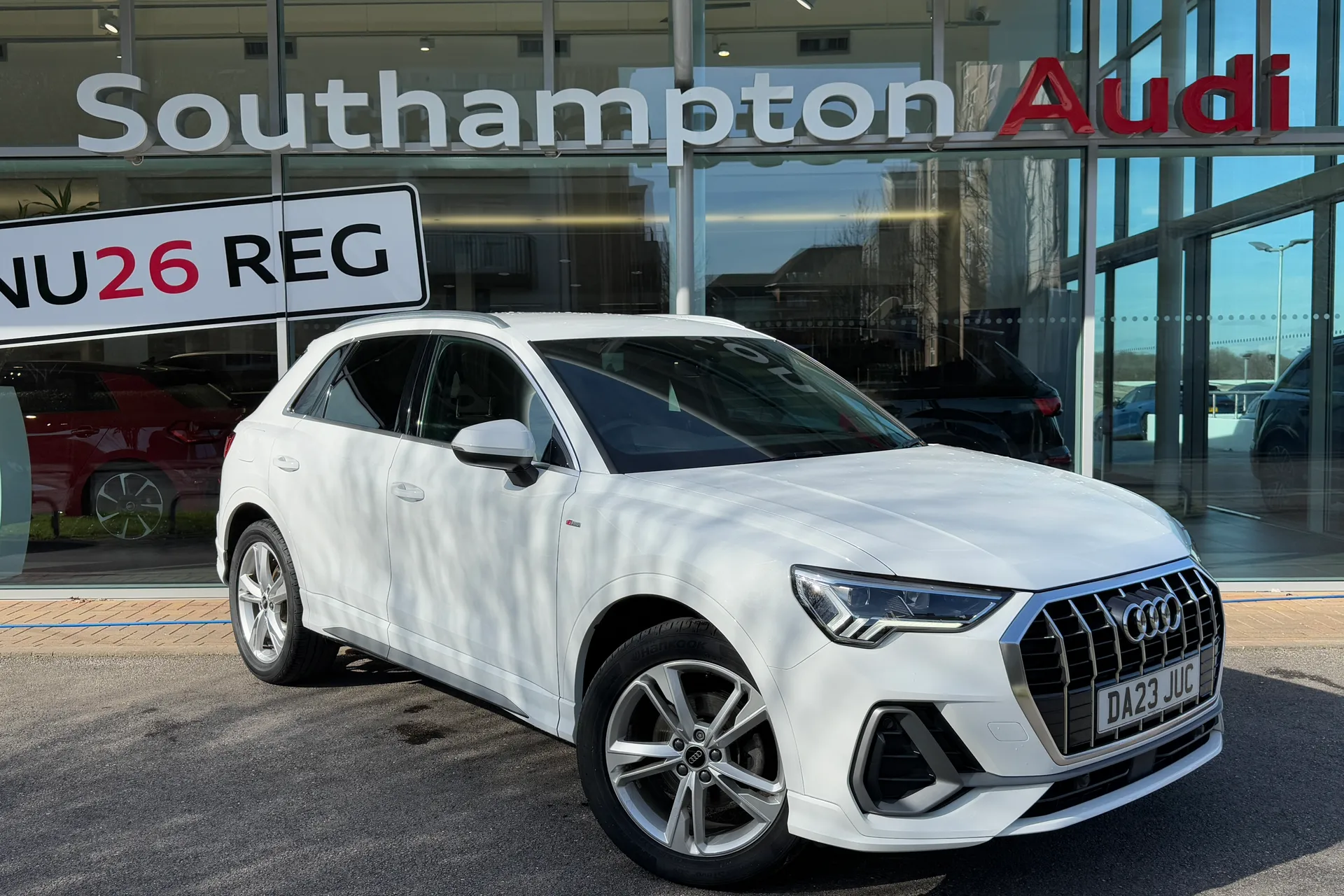 Audi Q3 thumbnail image number 55