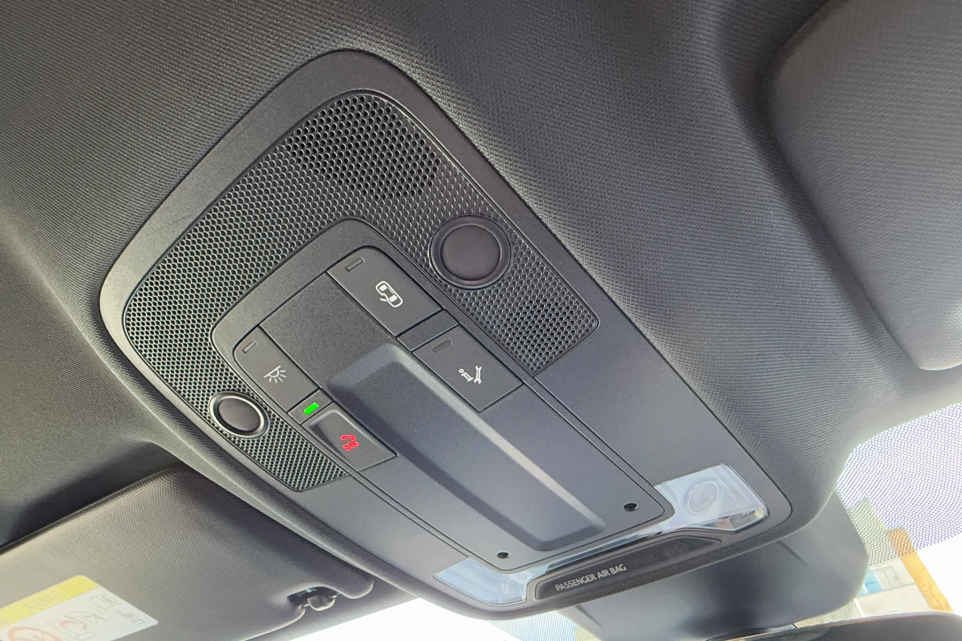 Audi Q3 thumbnail image number 30