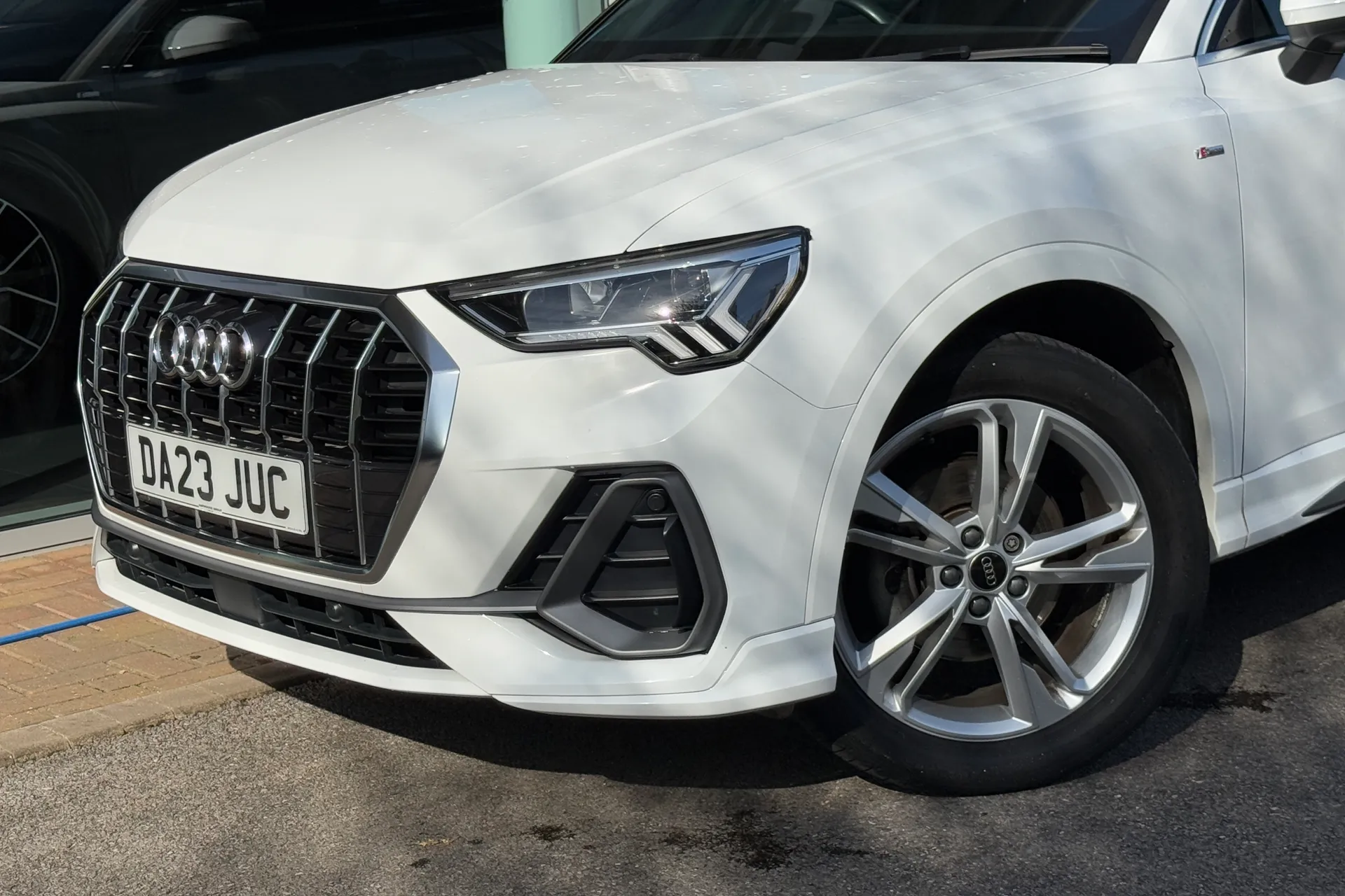 Audi Q3 thumbnail image number 52