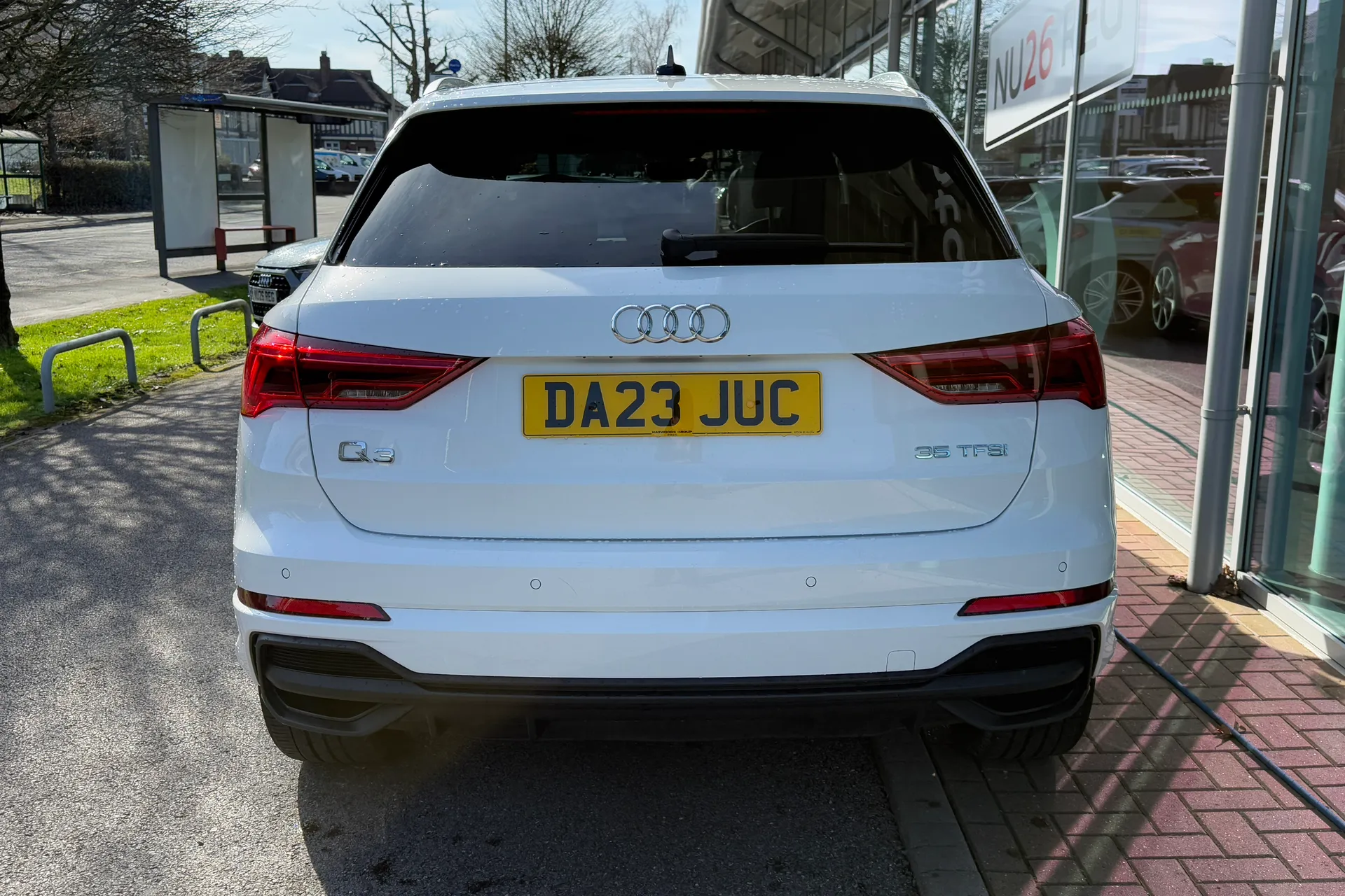 Audi Q3 thumbnail image number 43