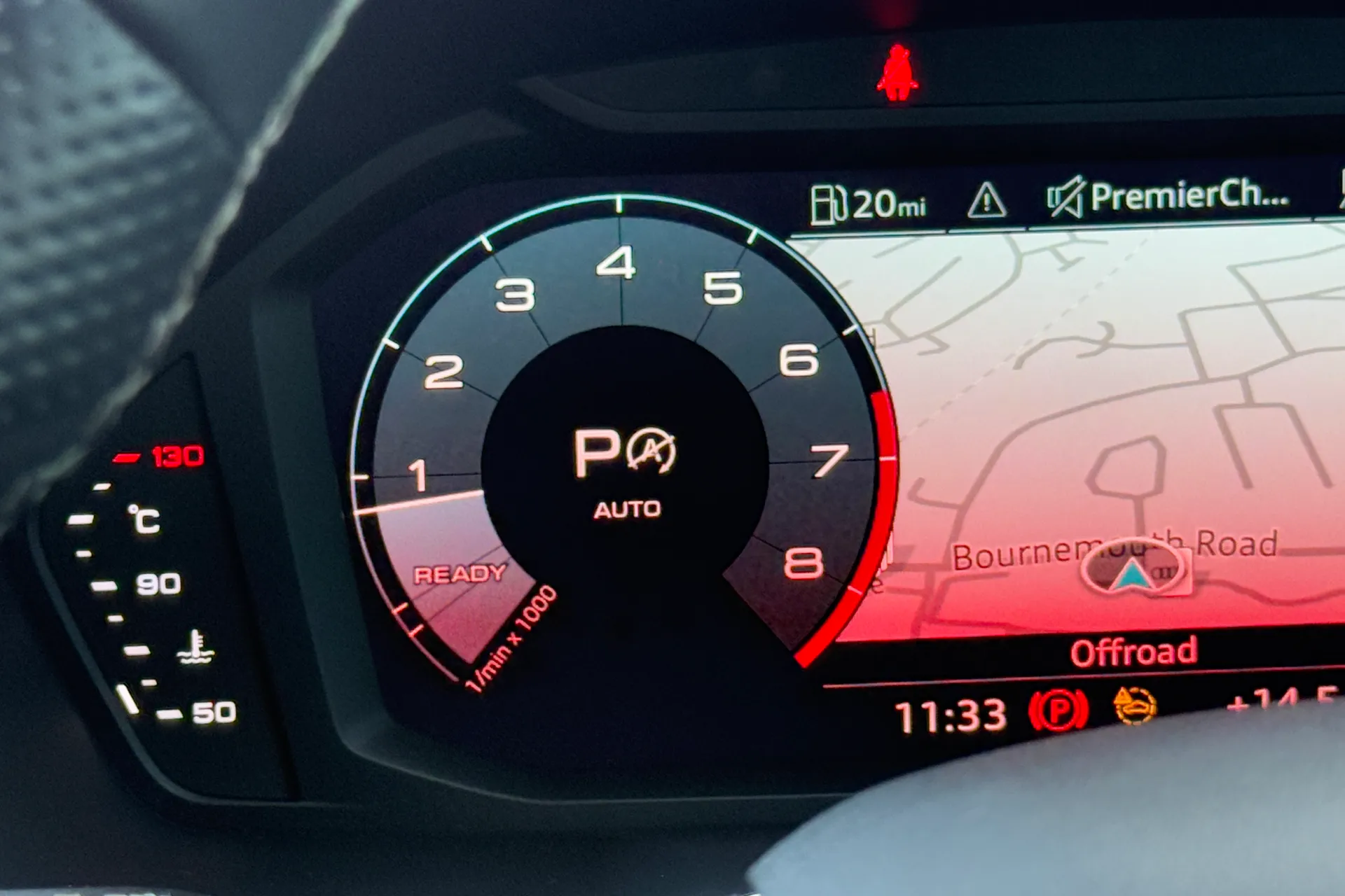 Audi Q3 thumbnail image number 10