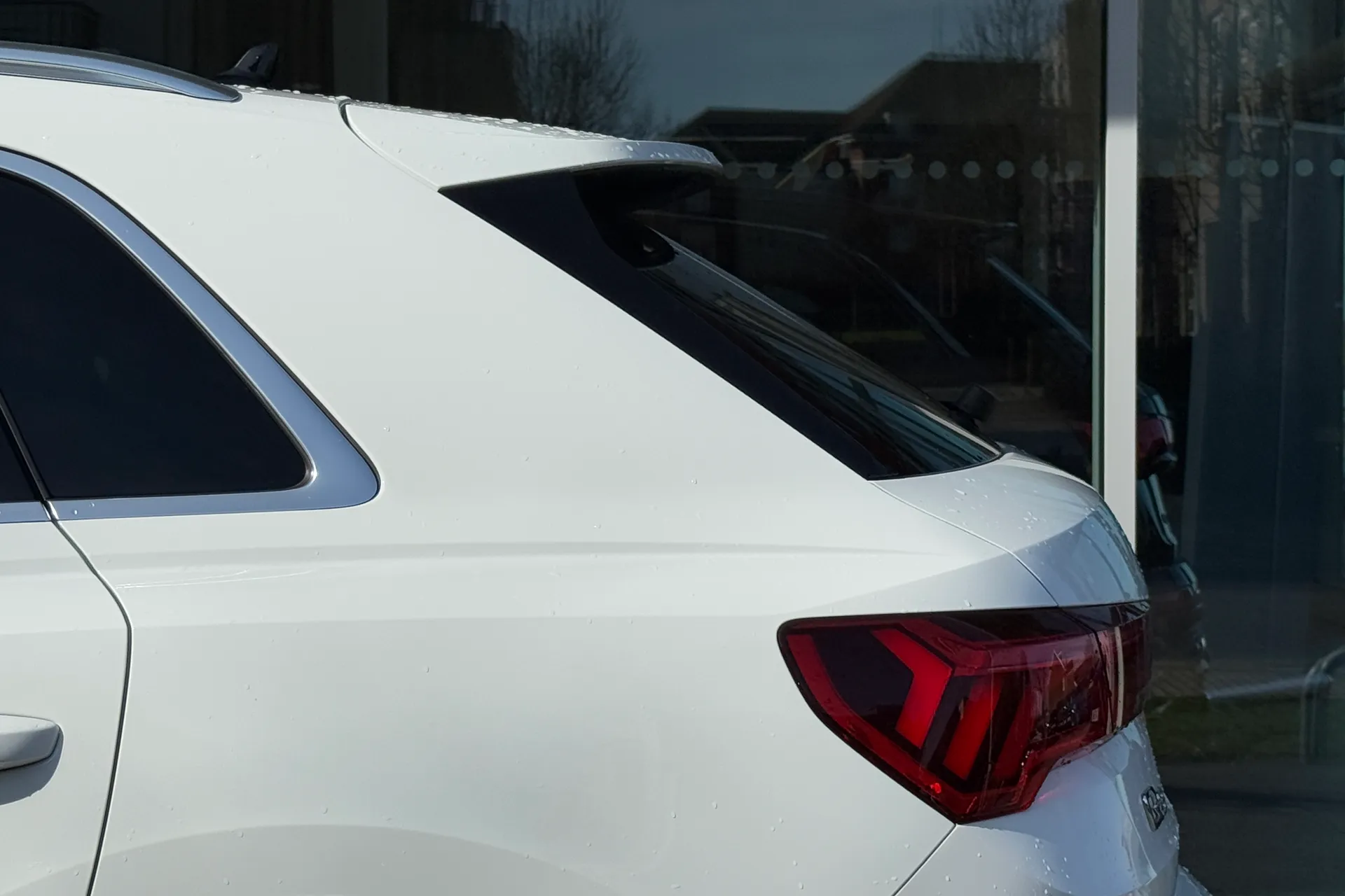 Audi Q3 thumbnail image number 44