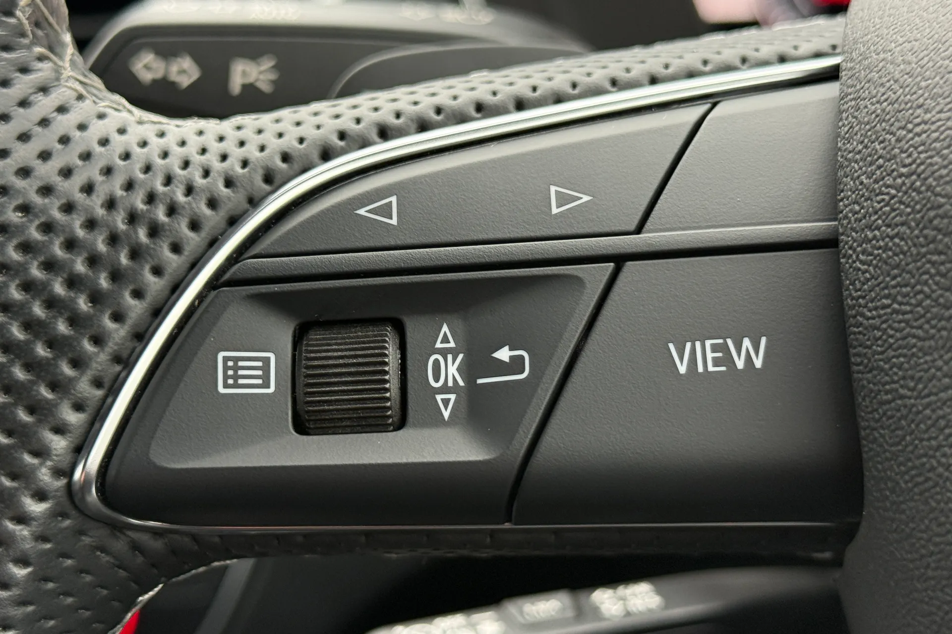 Audi Q5 thumbnail image number 22