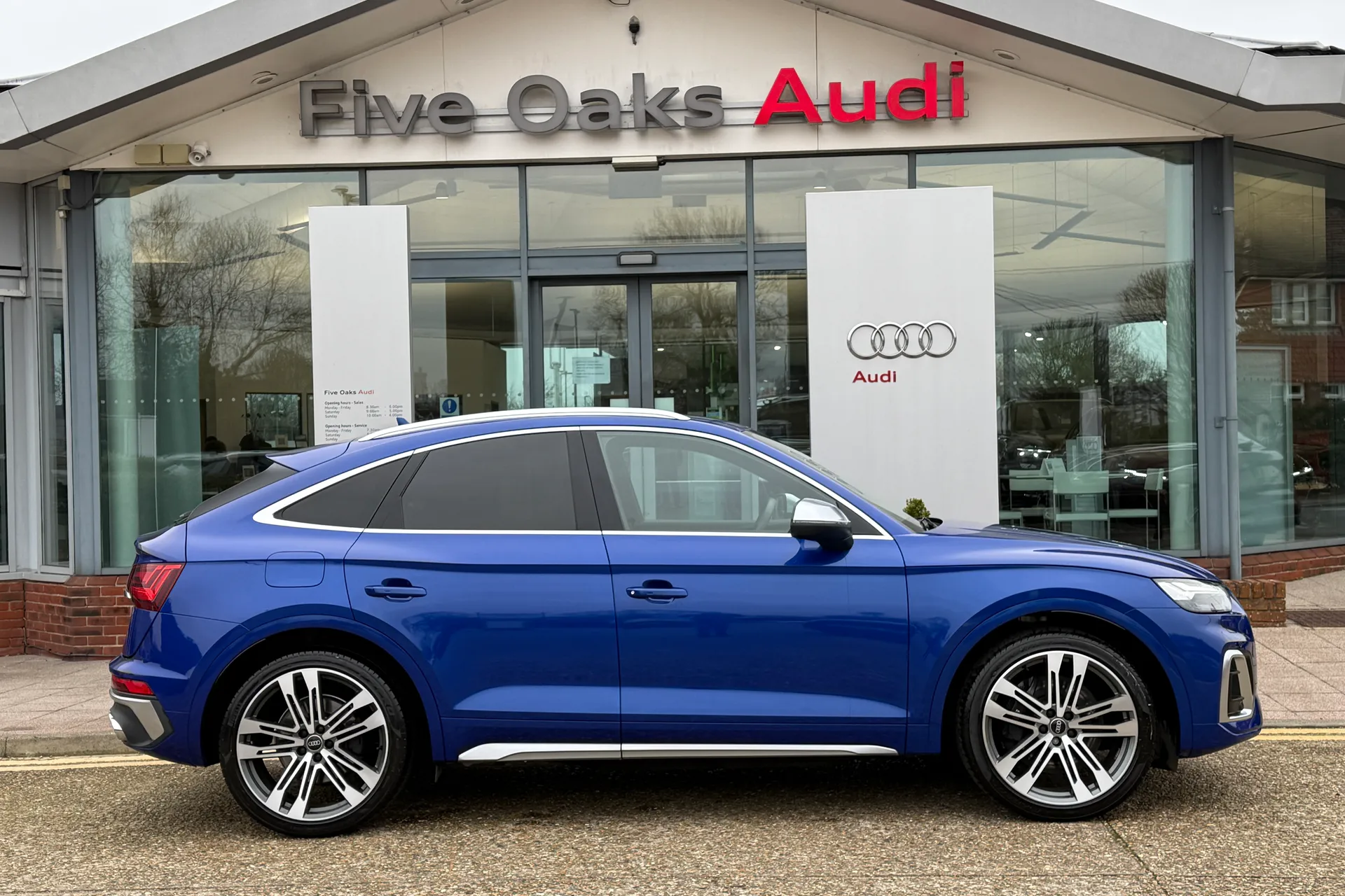 Audi Q5 thumbnail image number 2