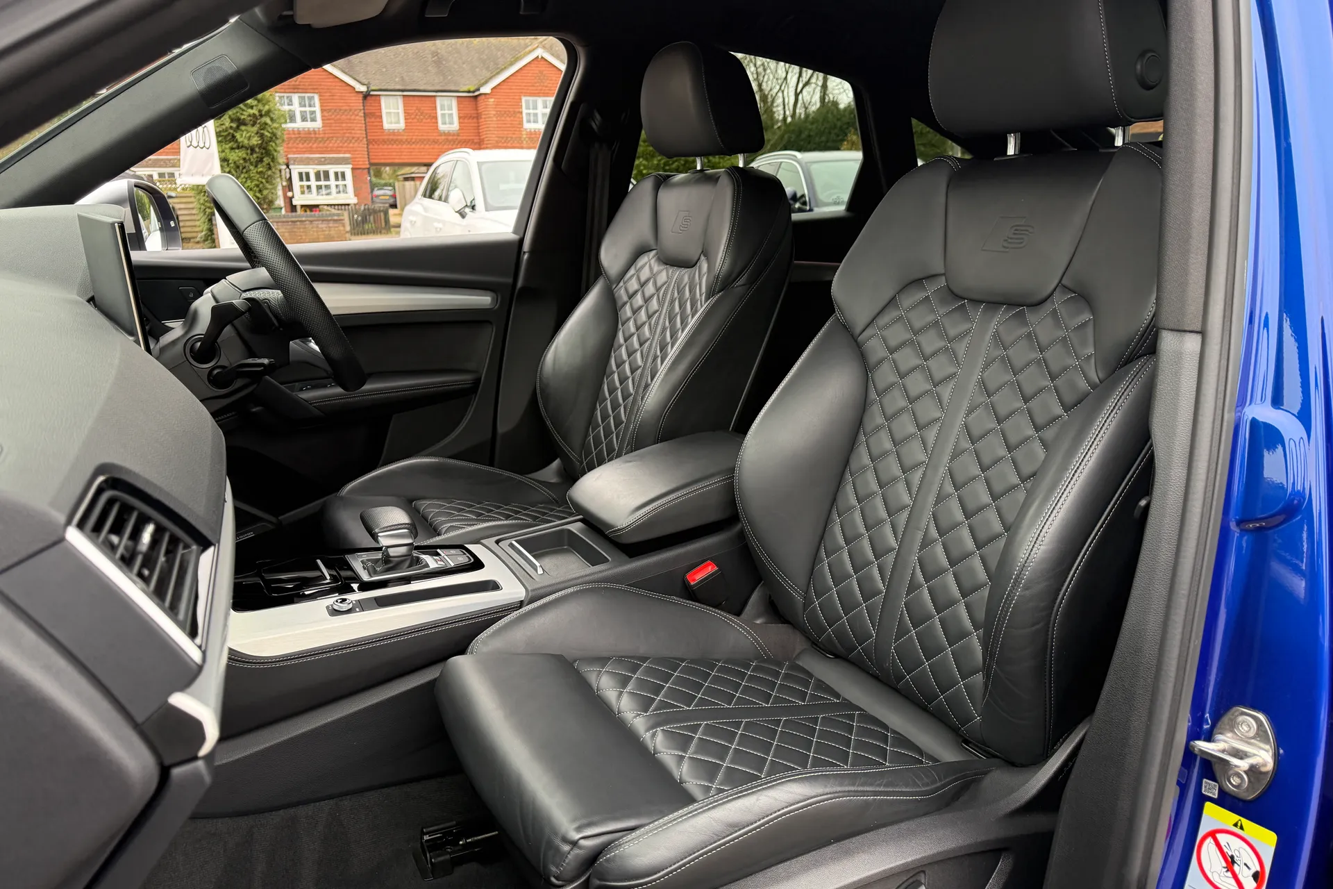 Audi Q5 thumbnail image number 31