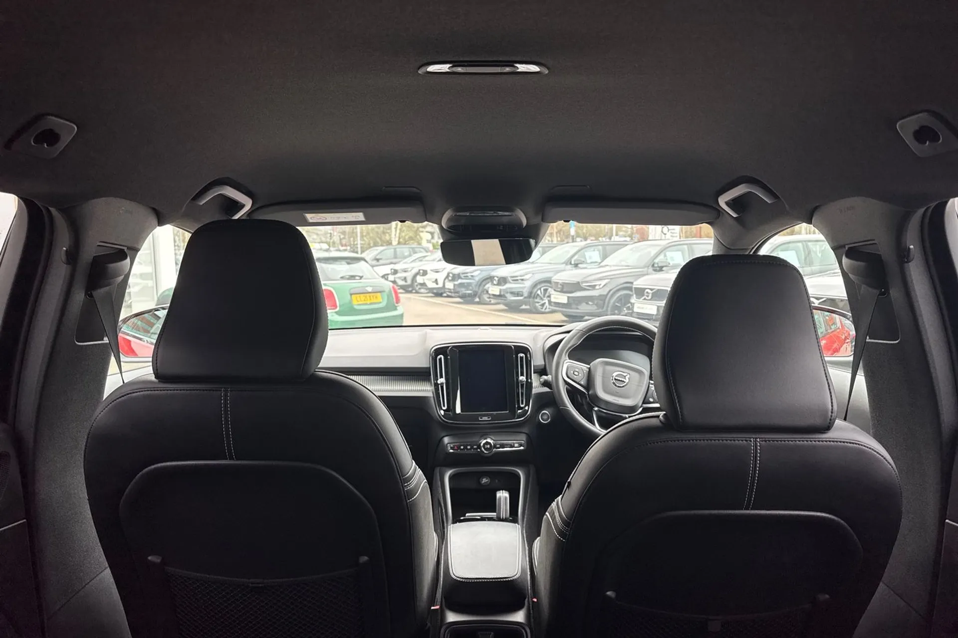 Volvo XC40 thumbnail image number 22