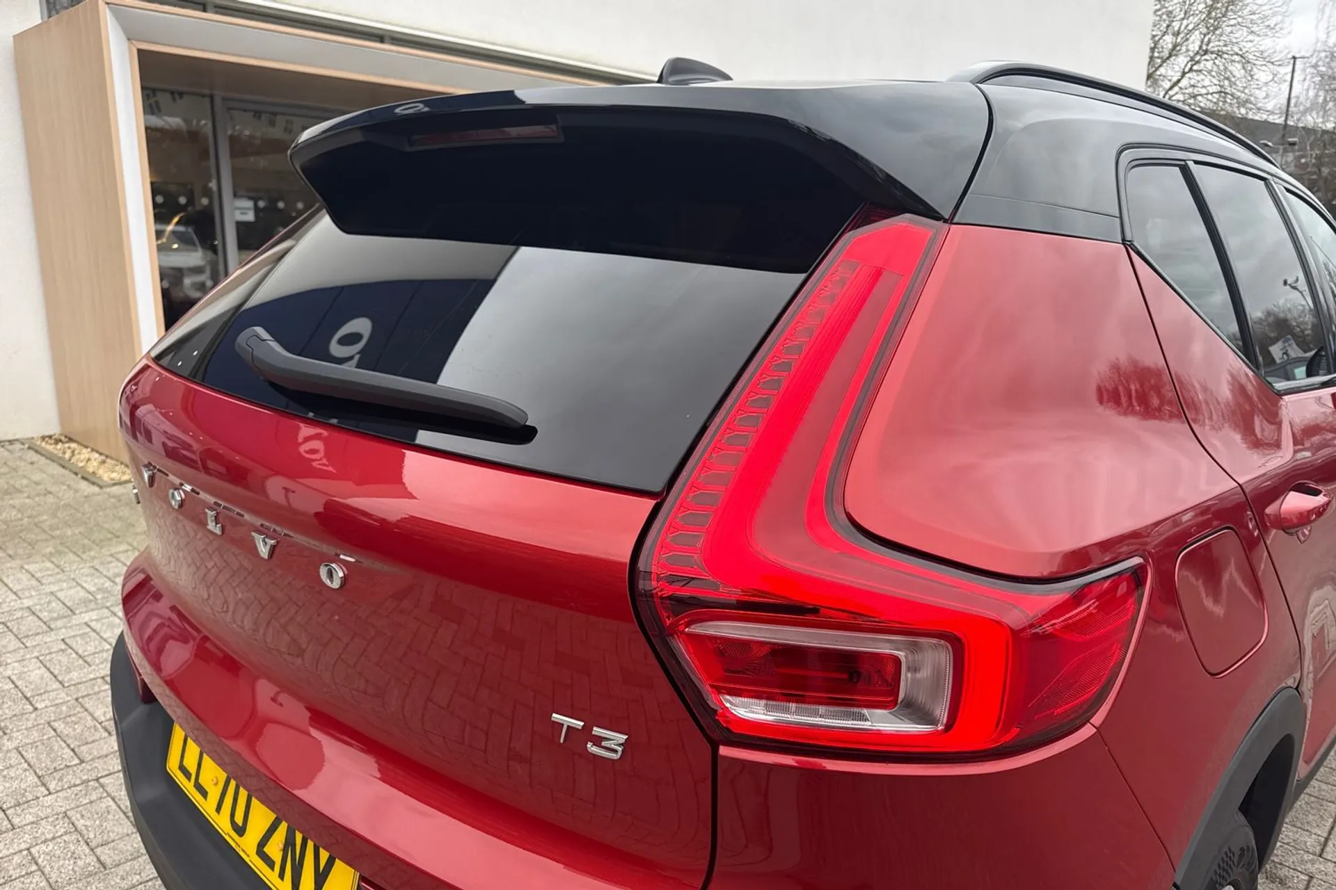 Volvo XC40 thumbnail image number 16