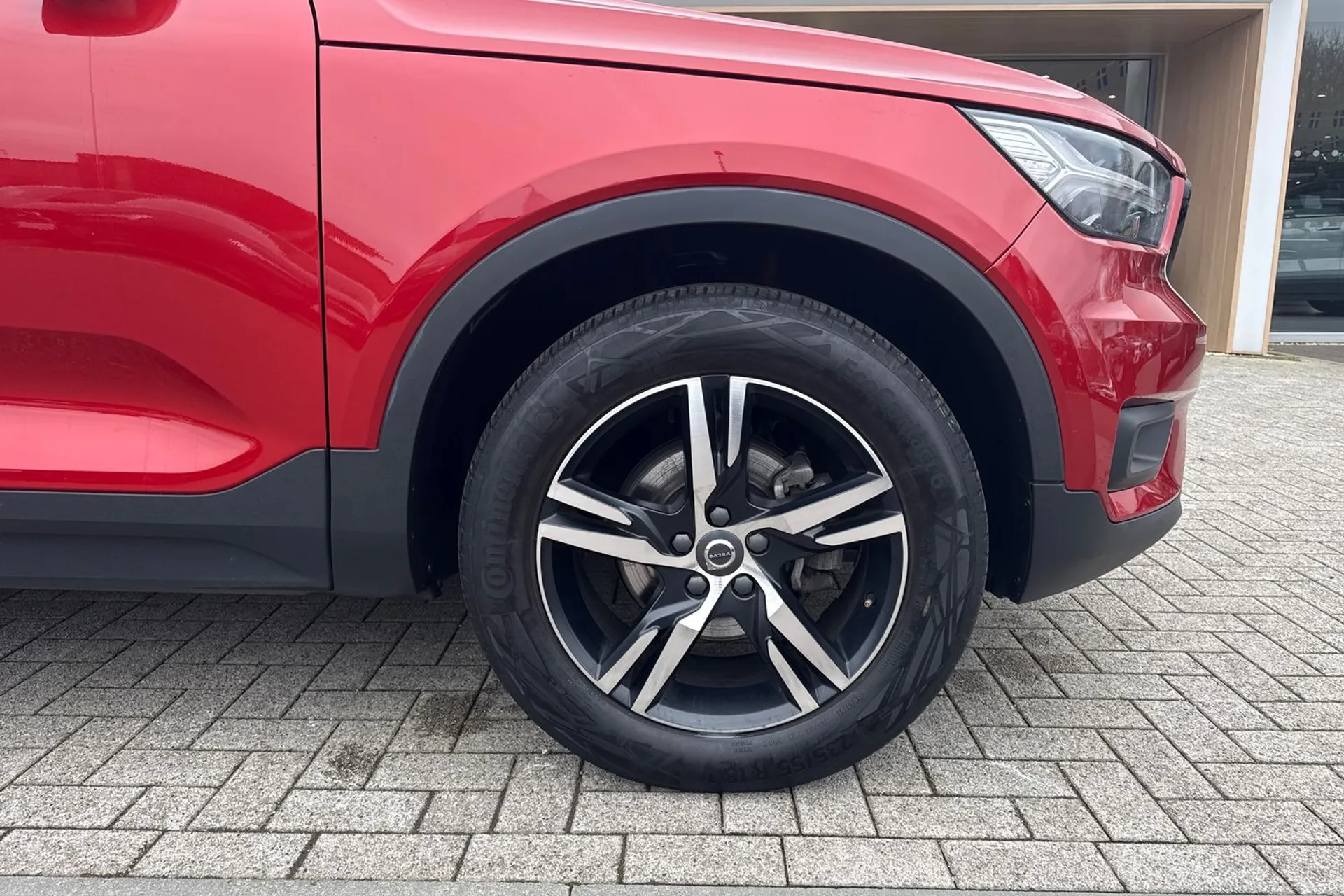 Volvo XC40 thumbnail image number 14