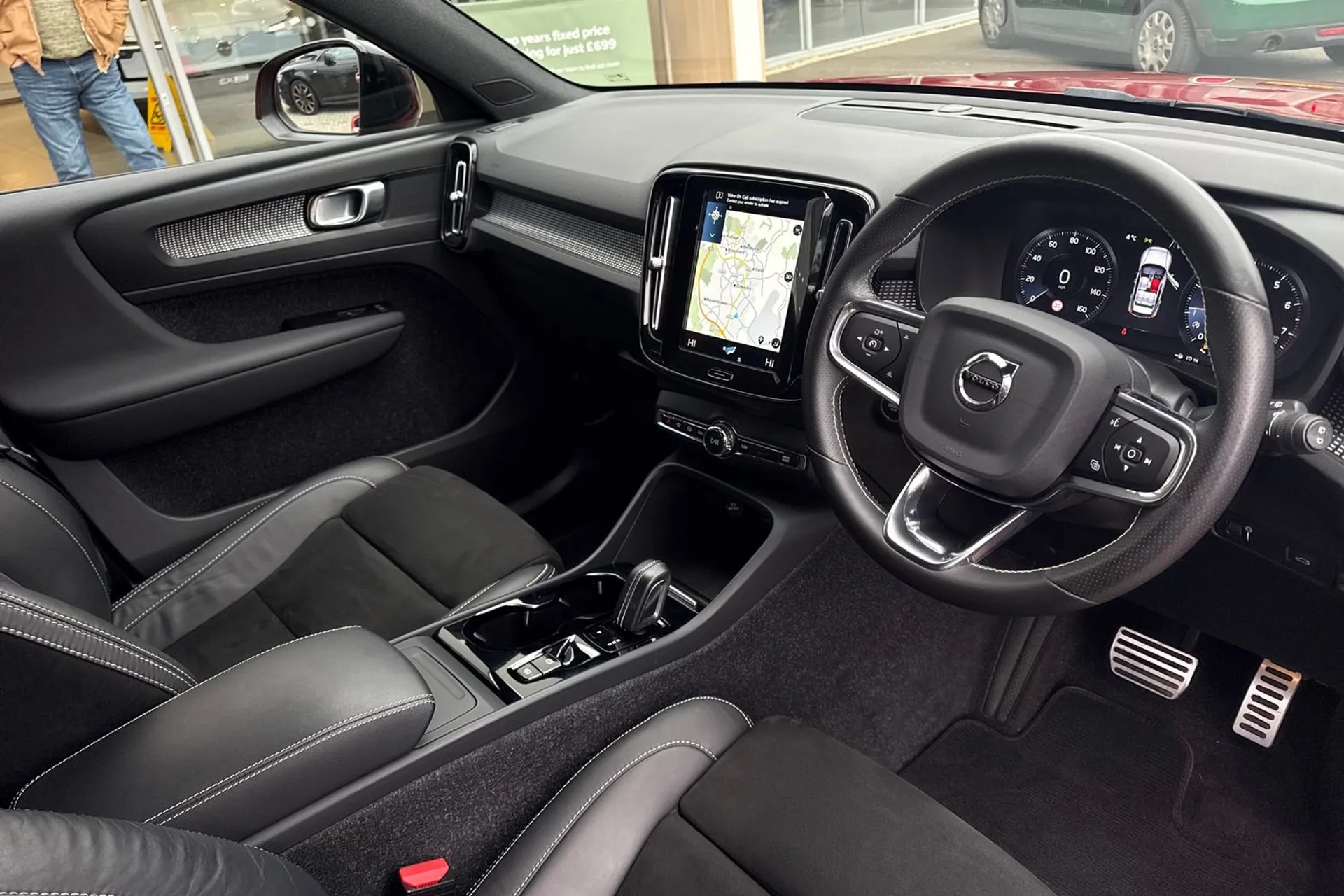 Volvo XC40 thumbnail image number 6