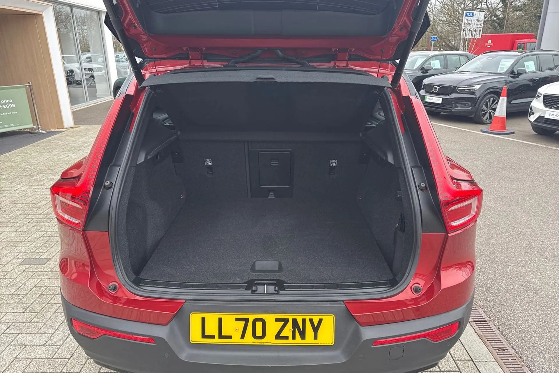 Volvo XC40 thumbnail image number 20