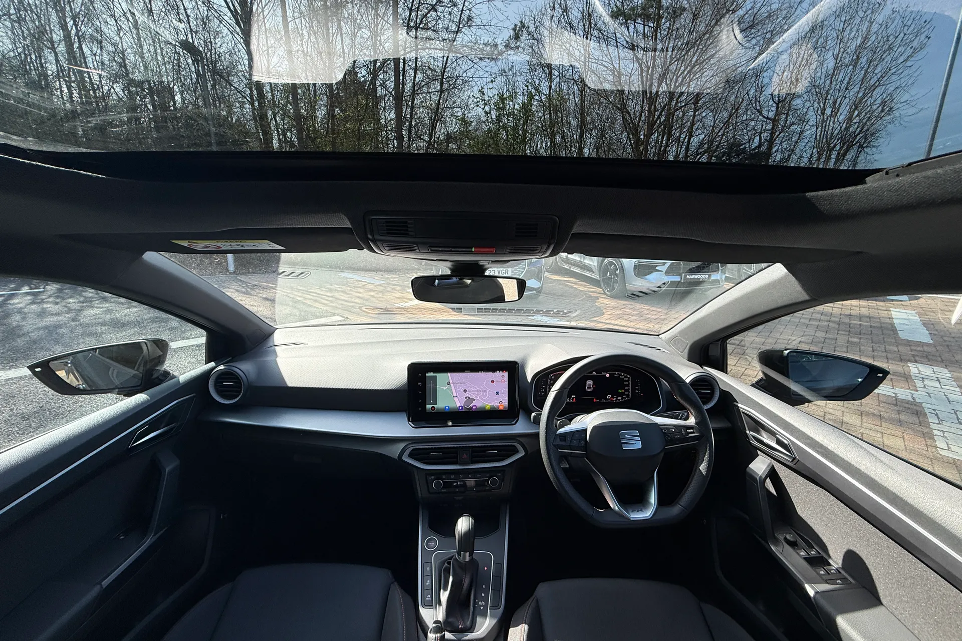 SEAT IBIZA thumbnail image number 4
