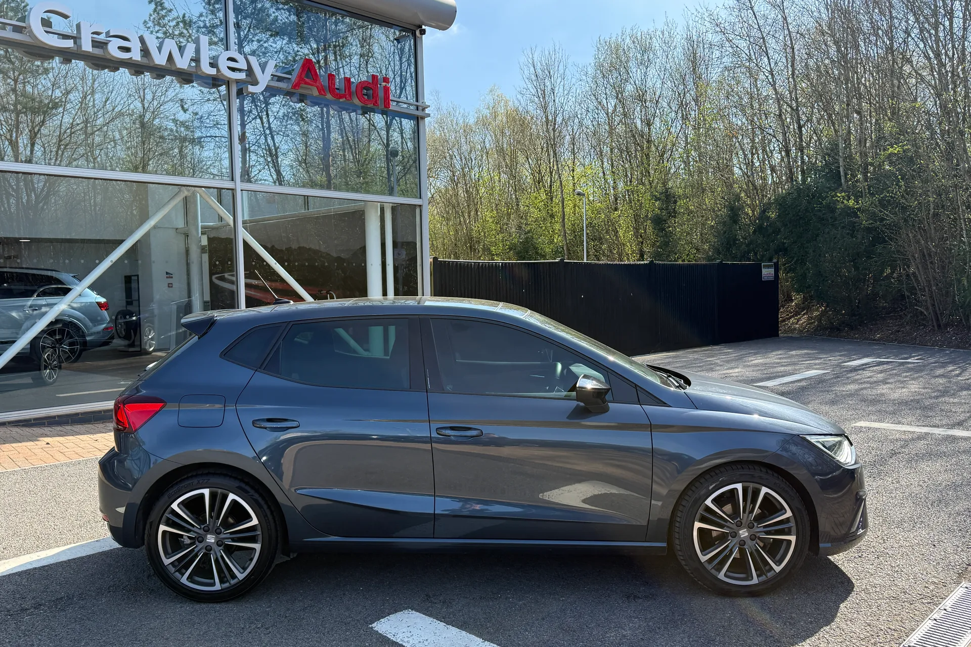 SEAT IBIZA thumbnail image number 2
