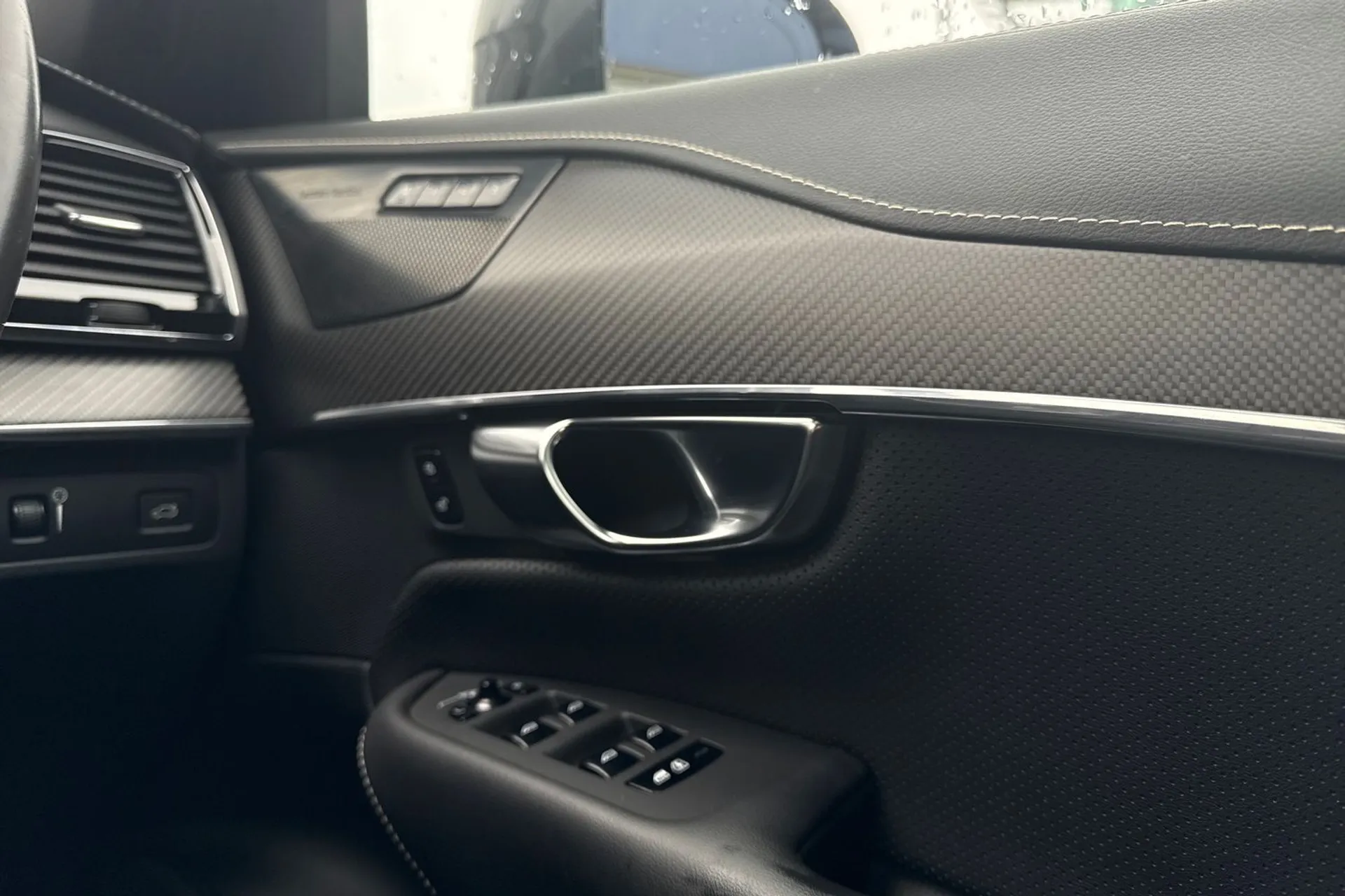 Volvo XC90 thumbnail image number 42