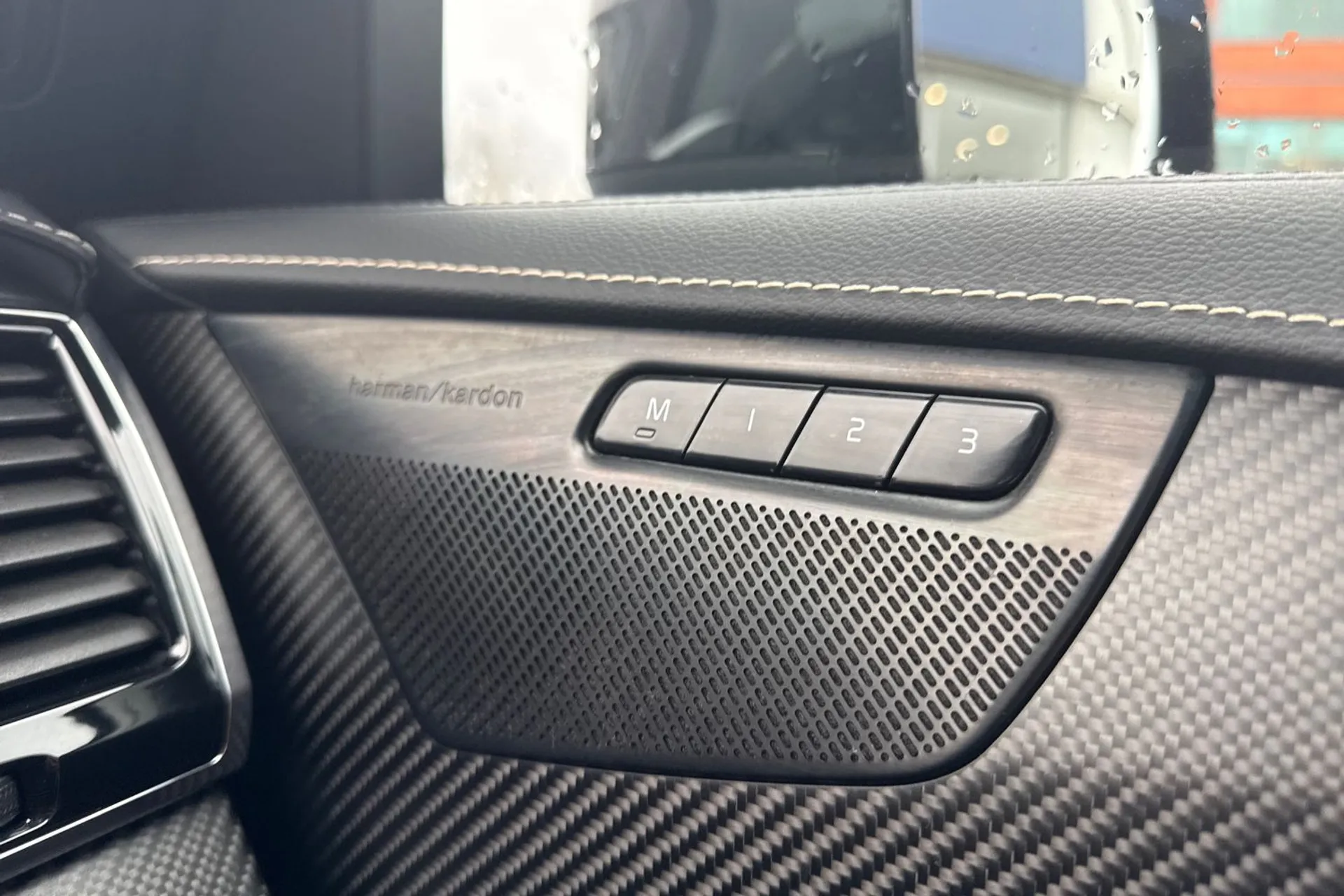 Volvo XC90 thumbnail image number 43