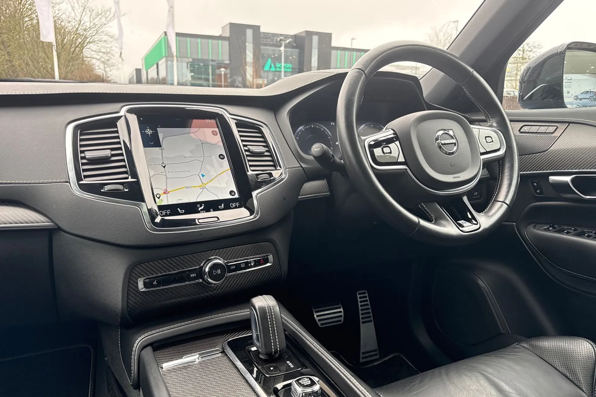 Volvo XC90 thumbnail image number 35