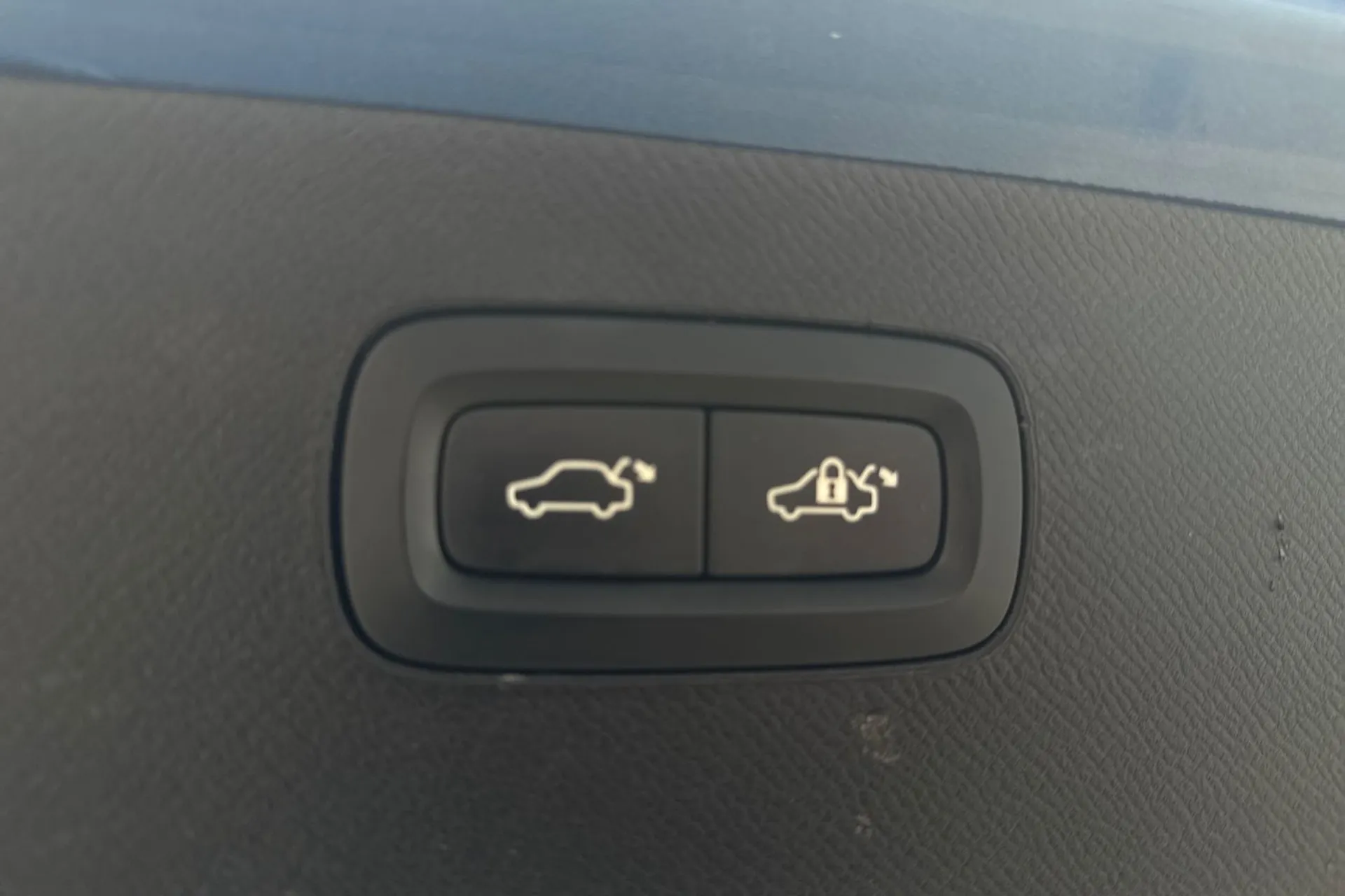 Volvo XC90 thumbnail image number 21