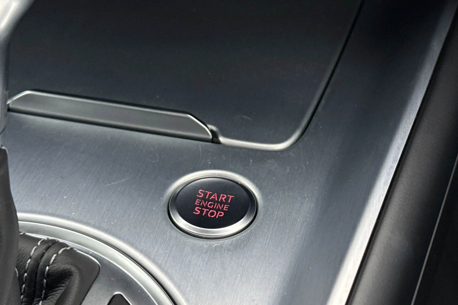 Audi TT thumbnail image number 27