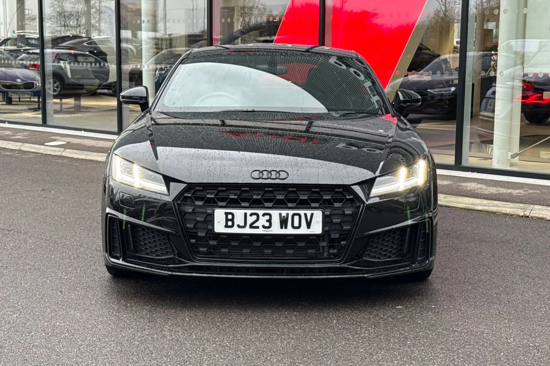 Audi TT thumbnail image number 7