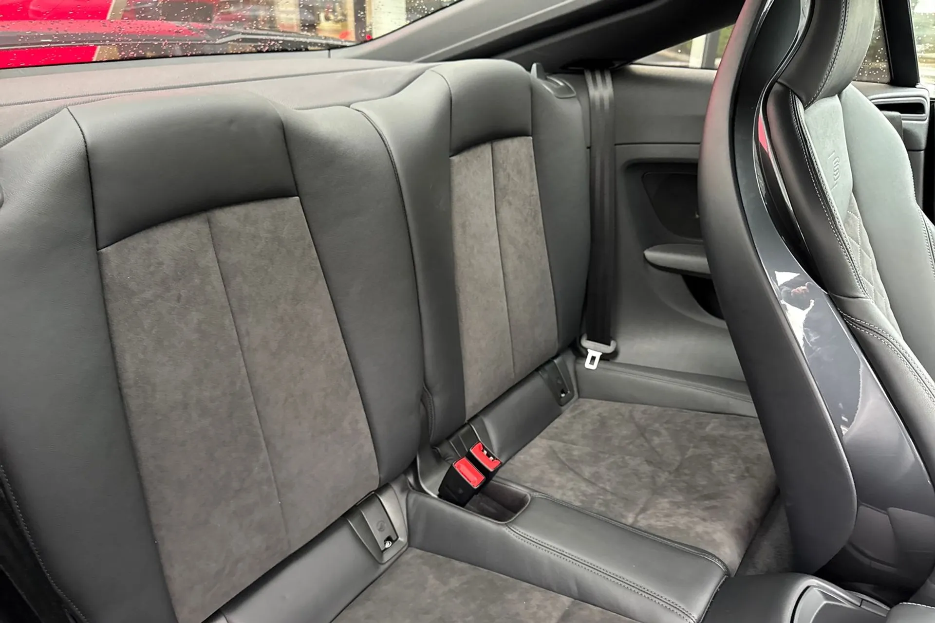 Audi TT thumbnail image number 38