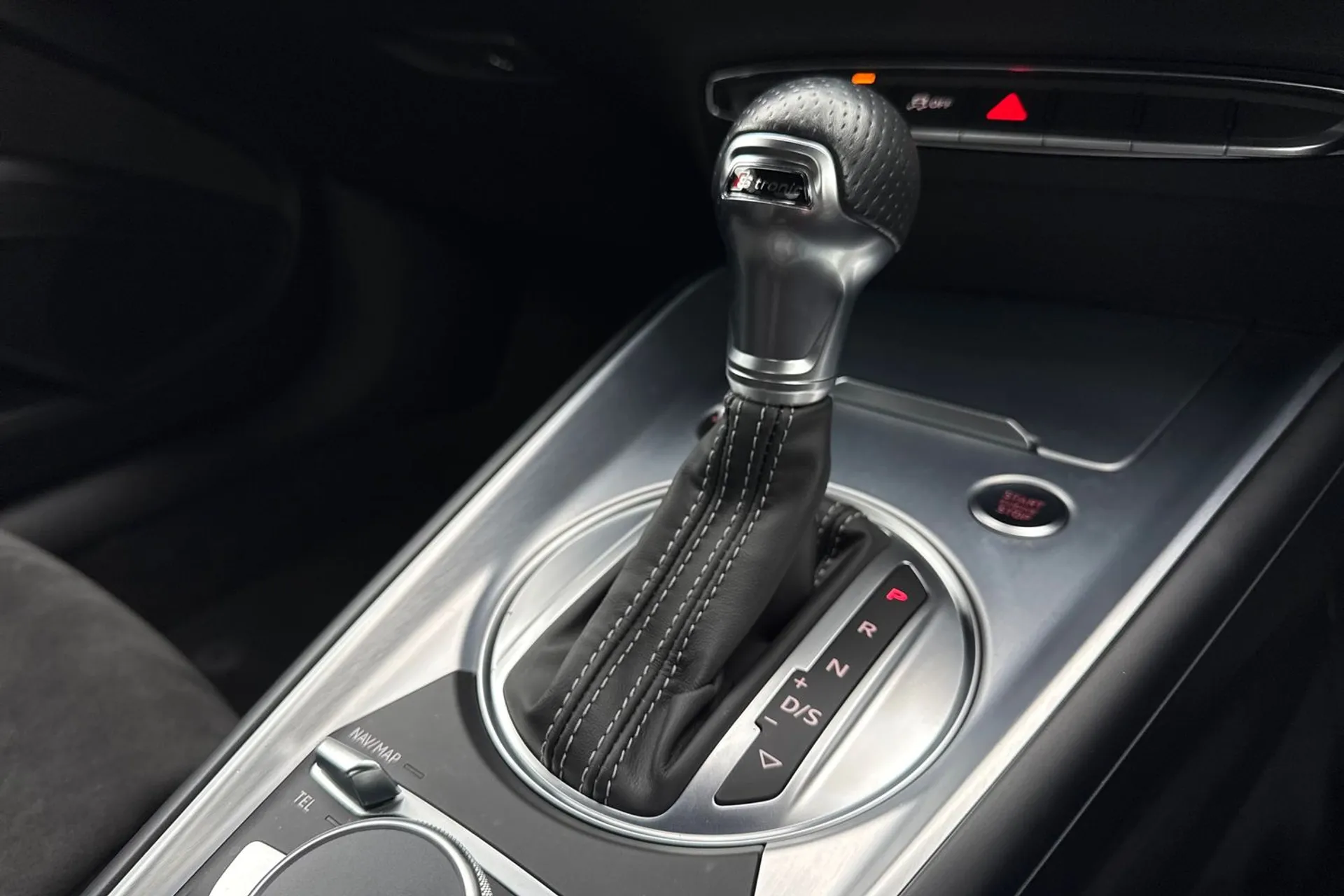 Audi TT thumbnail image number 18