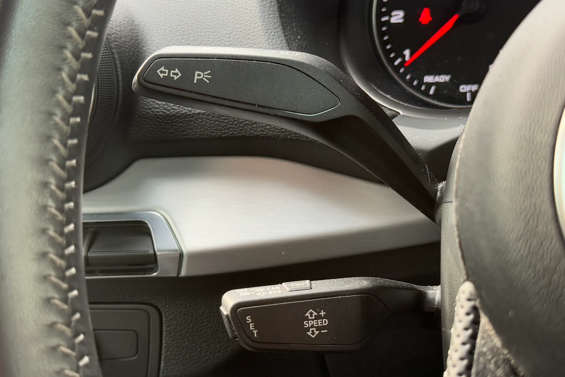 Audi Q2 thumbnail image number 16