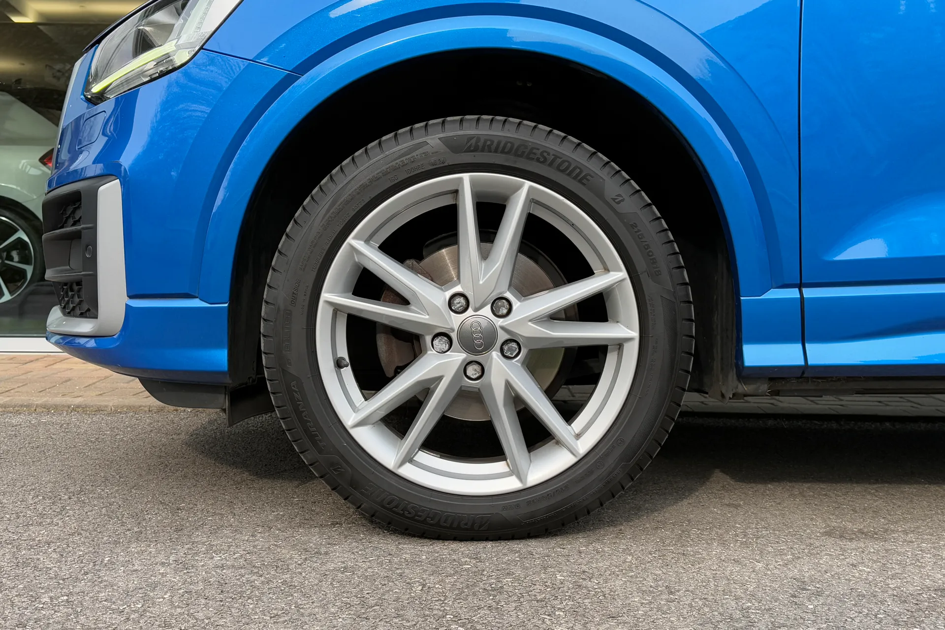 Audi Q2 thumbnail image number 8