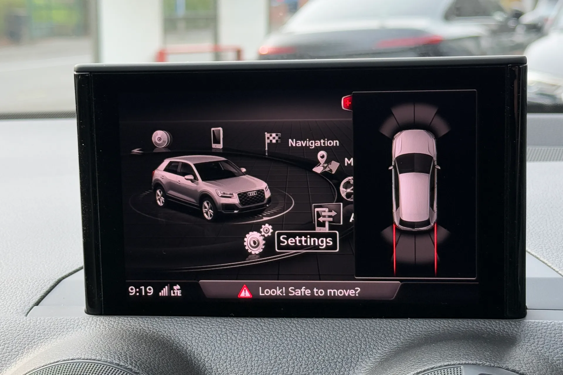 Audi Q2 thumbnail image number 5