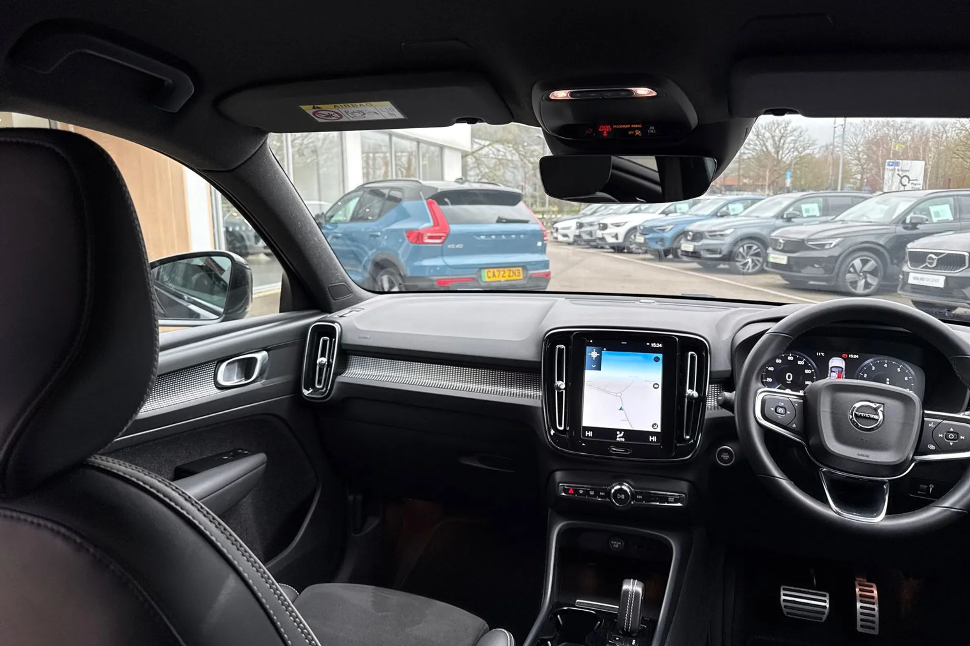 Volvo XC40 thumbnail image number 32