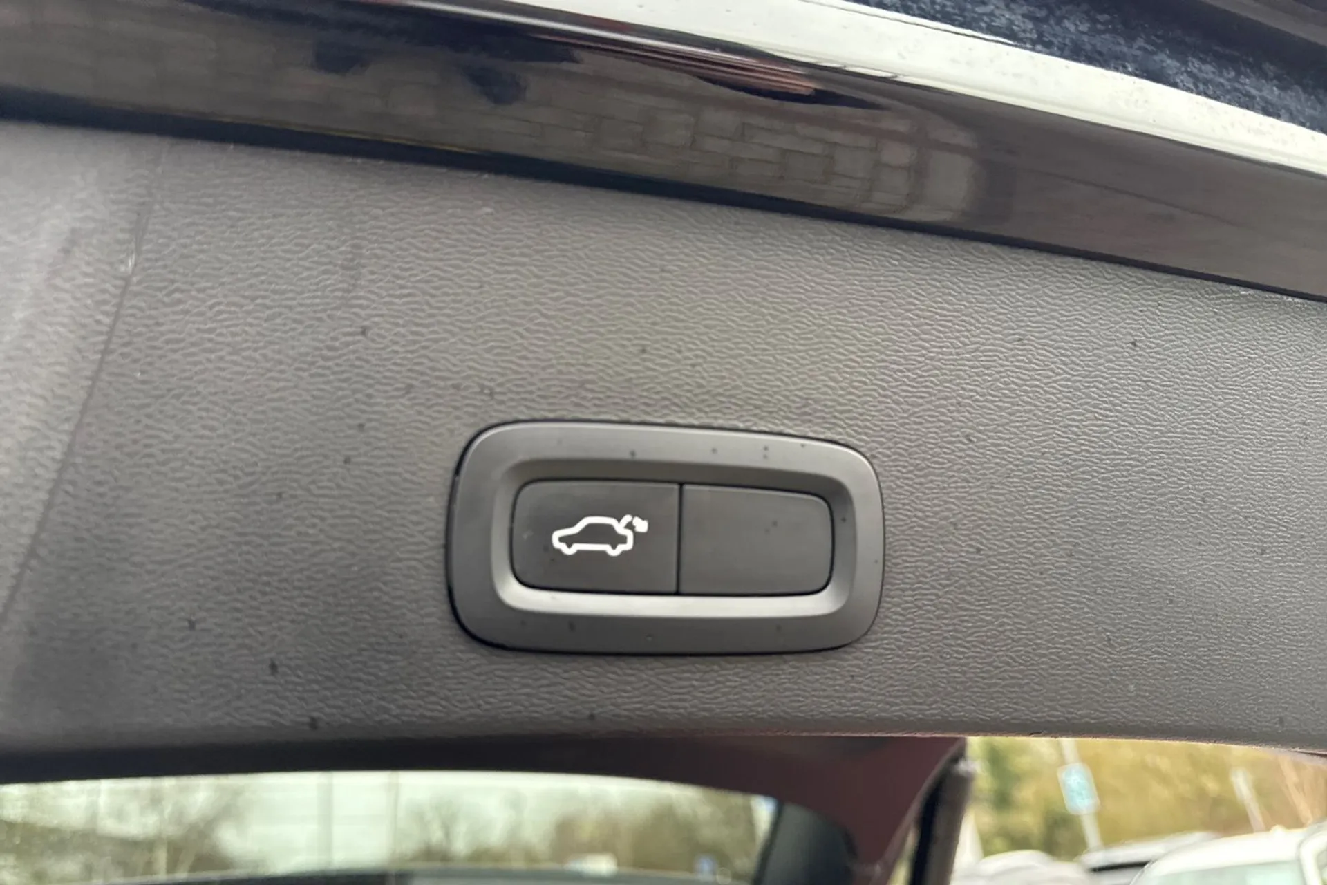 Volvo XC40 thumbnail image number 21