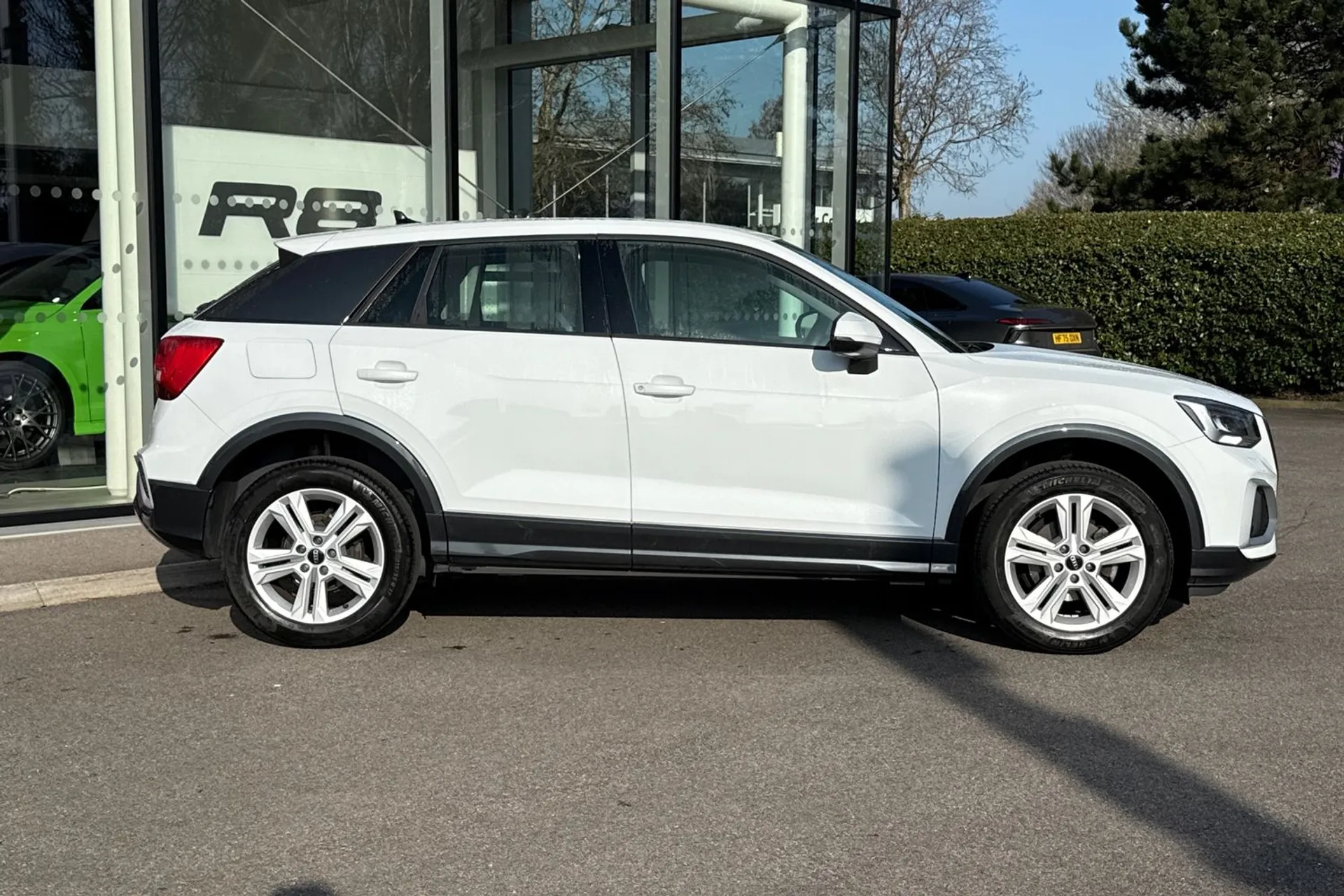 Audi Q2 thumbnail image number 2