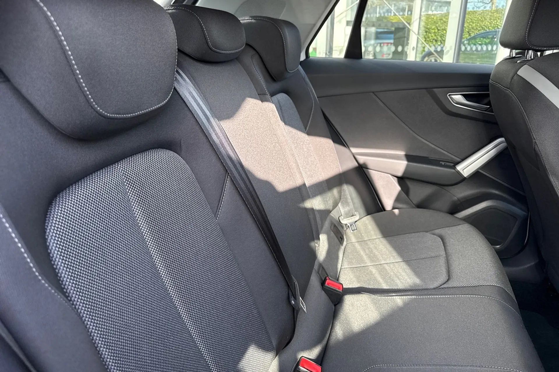 Audi Q2 thumbnail image number 34