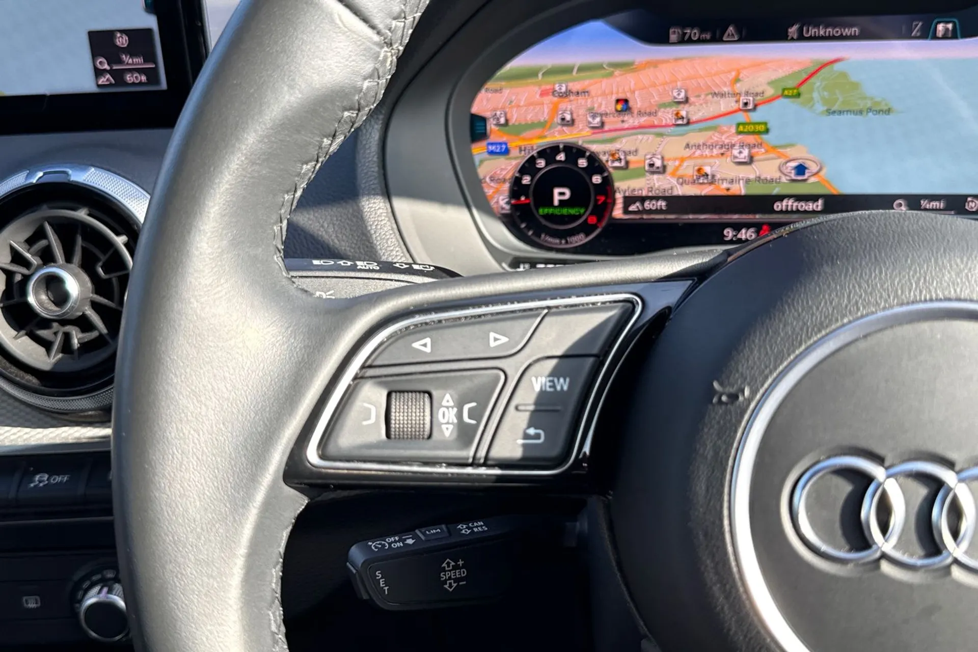 Audi Q2 thumbnail image number 37