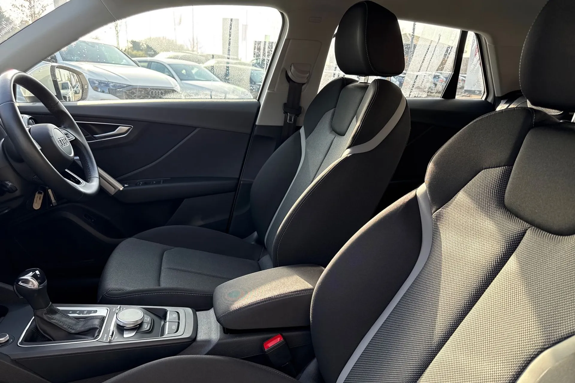 Audi Q2 thumbnail image number 43