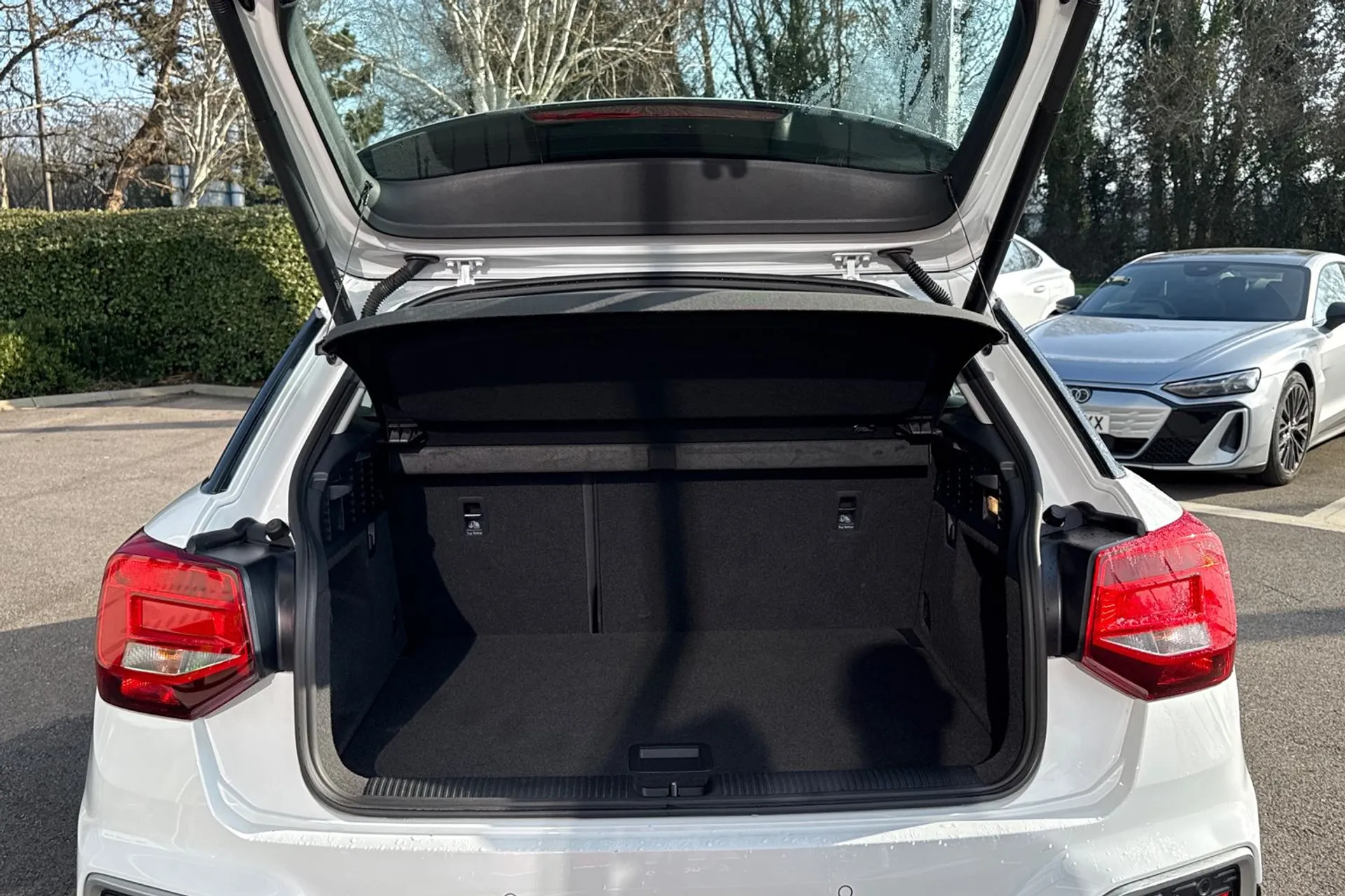 Audi Q2 thumbnail image number 31