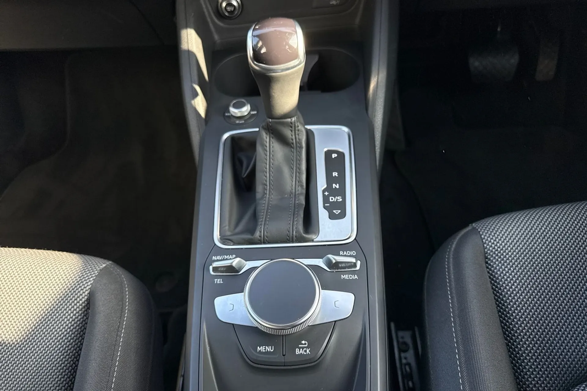 Audi Q2 thumbnail image number 51