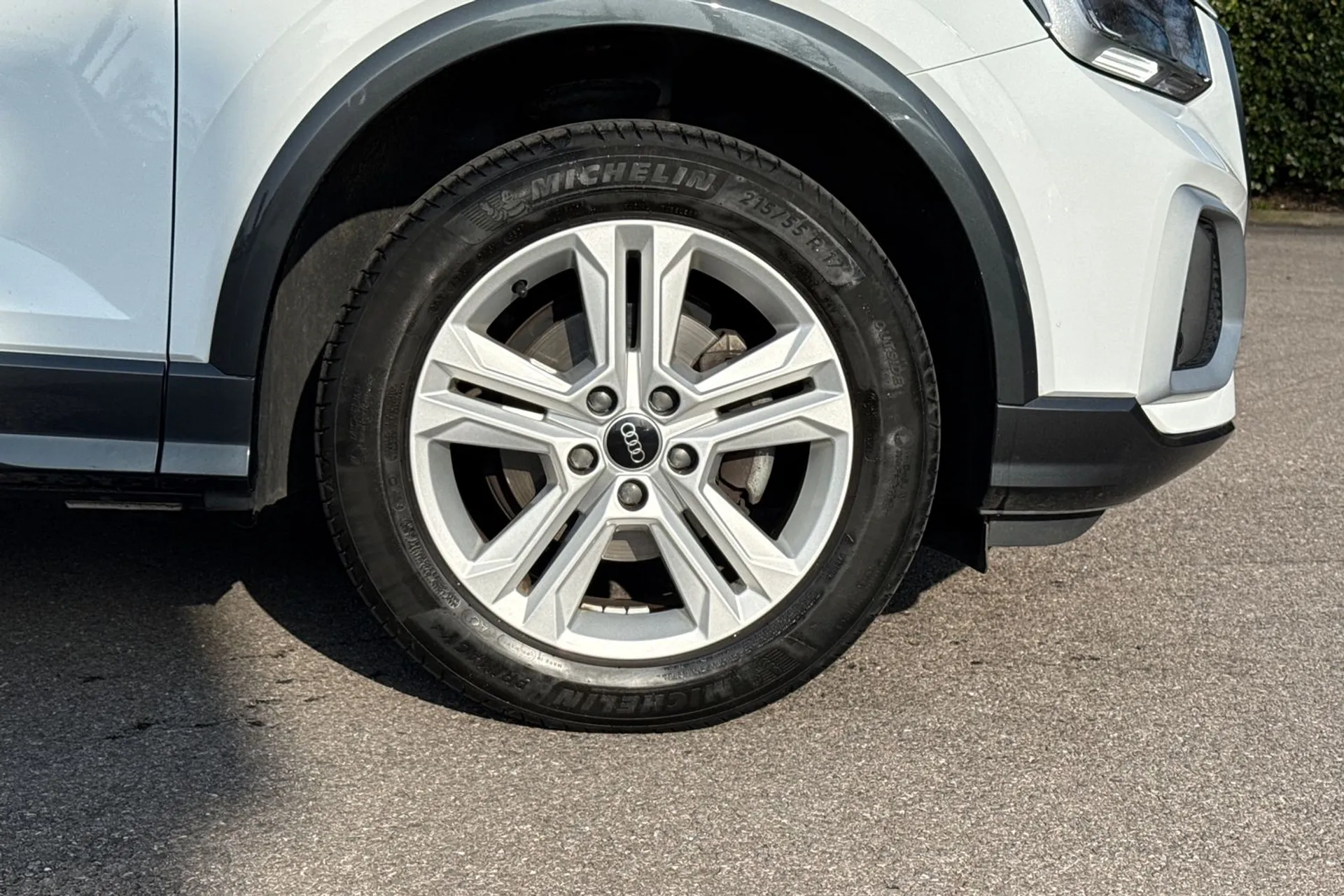 Audi Q2 thumbnail image number 21