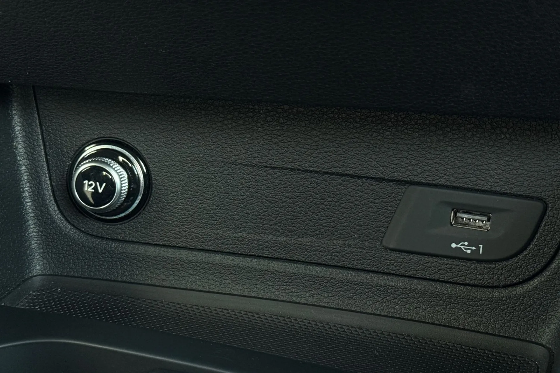 Audi Q2 thumbnail image number 44