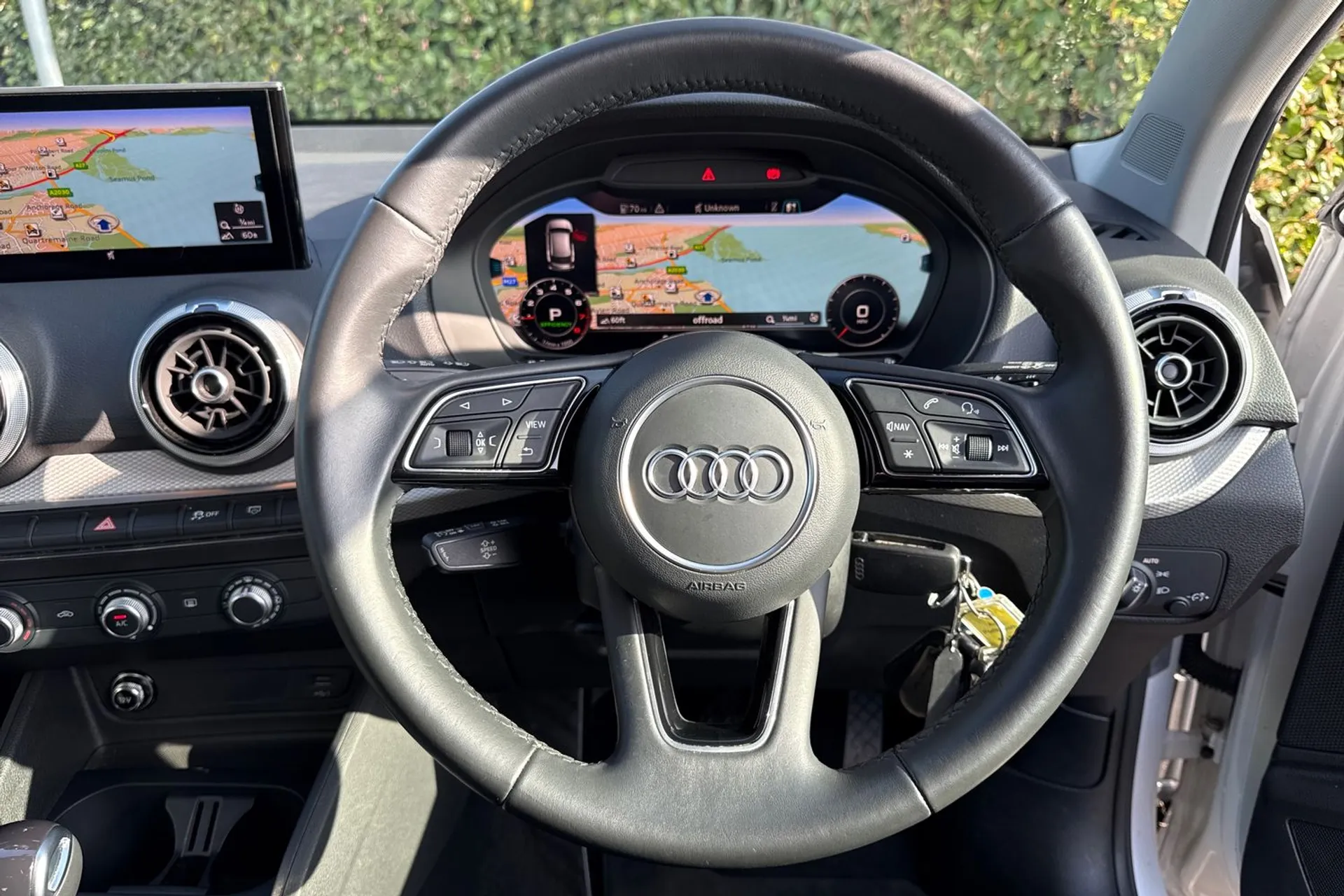 Audi Q2 thumbnail image number 6