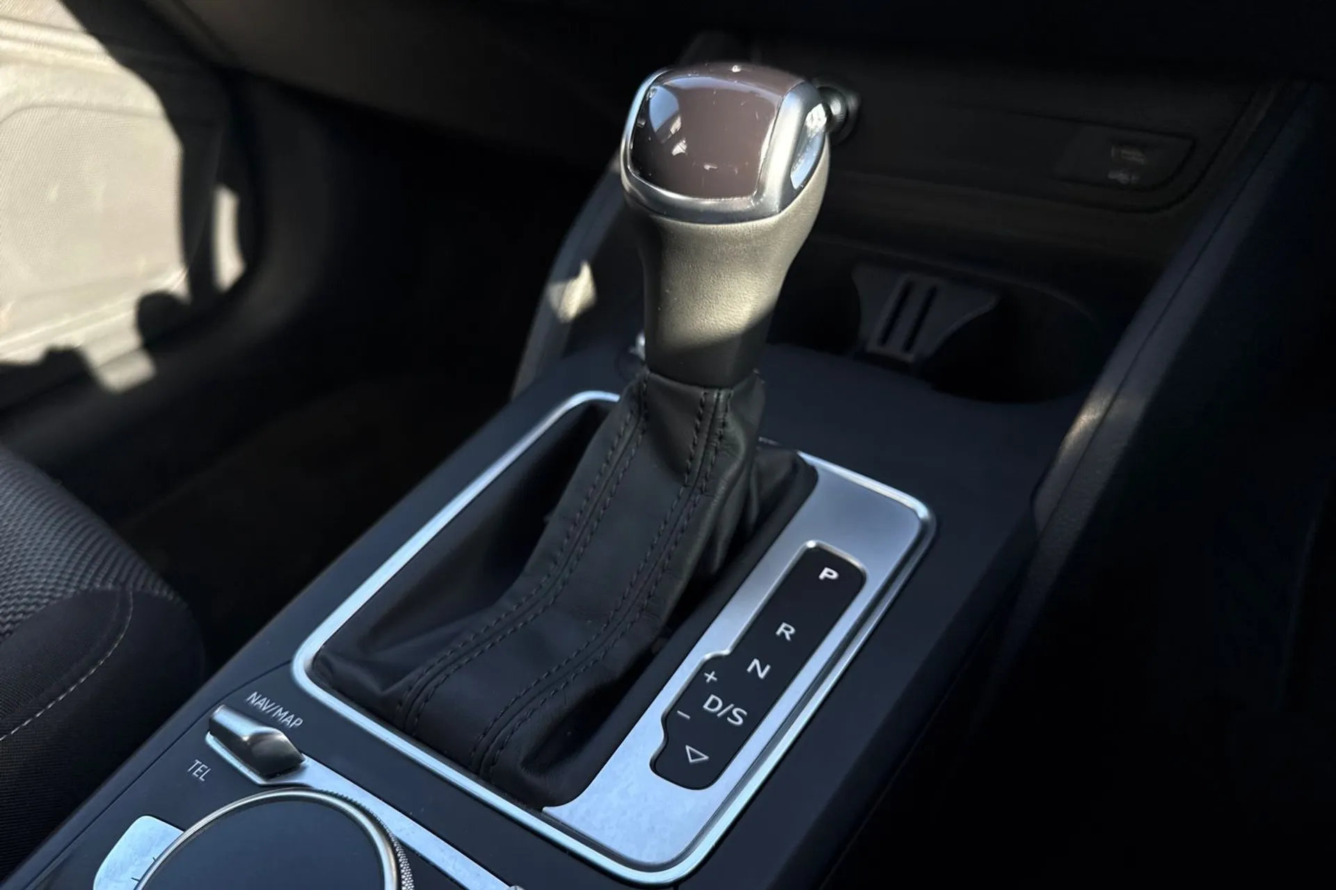 Audi Q2 thumbnail image number 7