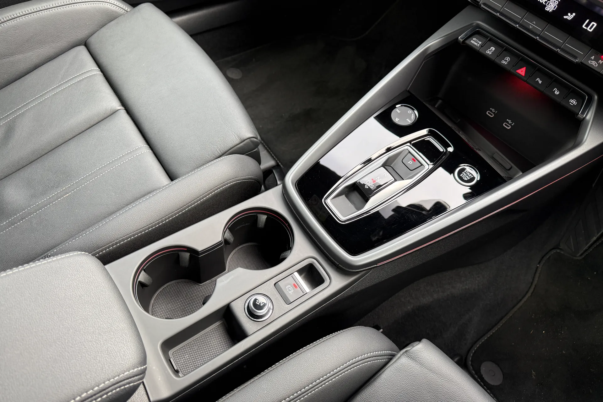 Audi A3 thumbnail image number 41