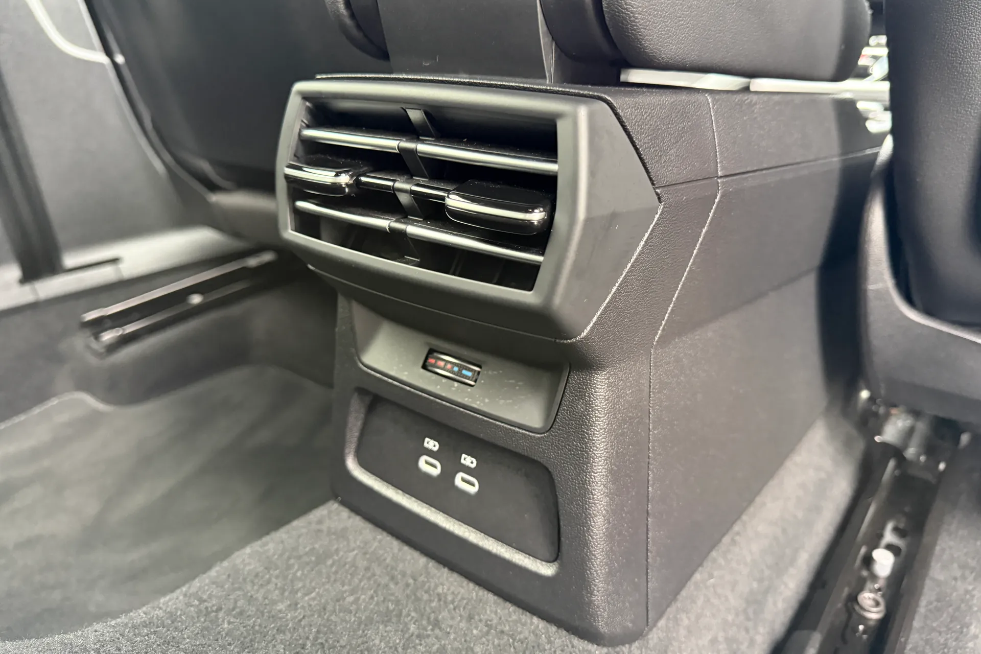 Audi A3 thumbnail image number 49