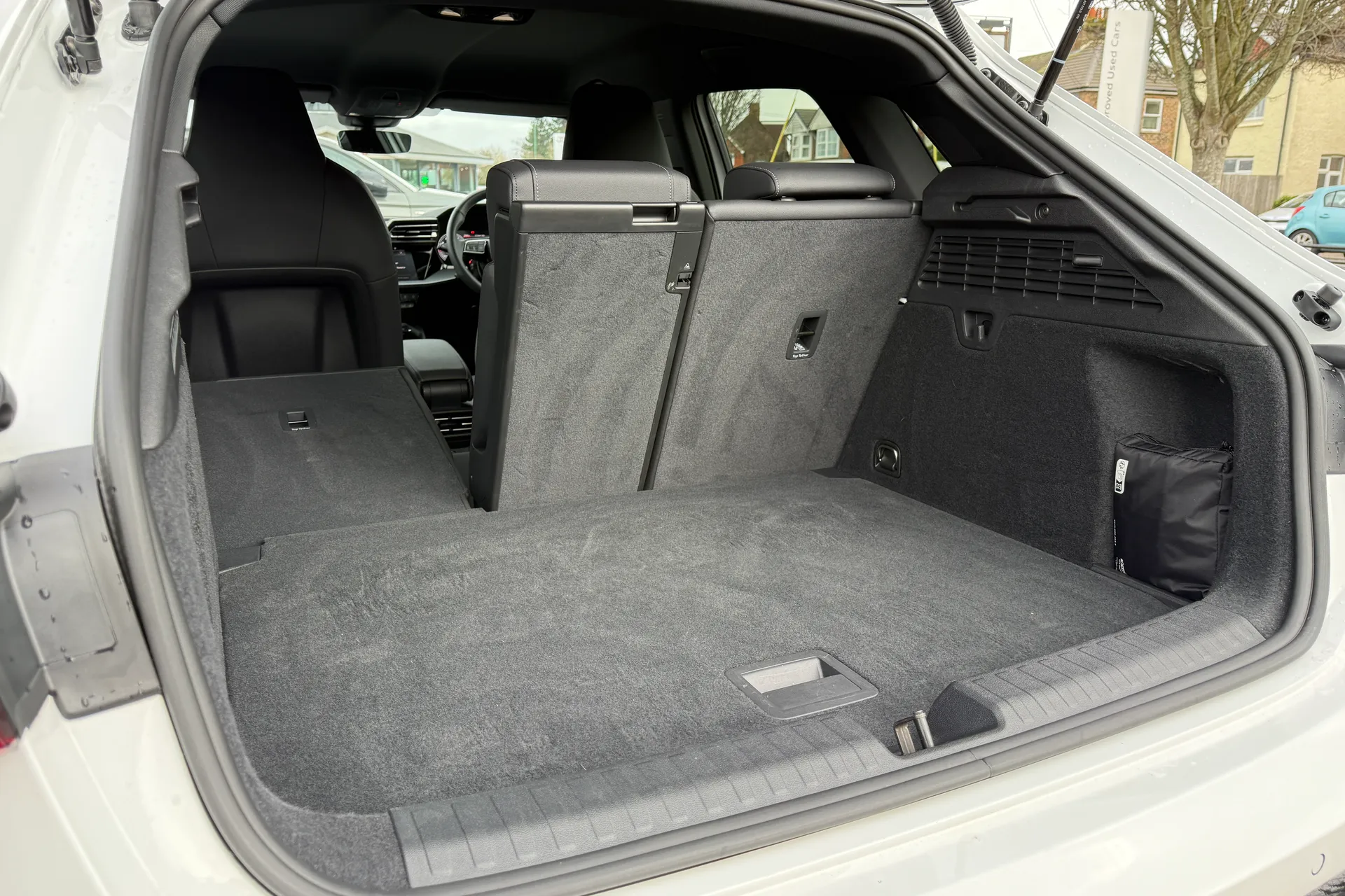 Audi A3 thumbnail image number 37